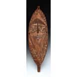 PNG, Papua Golf, Elima, spirit board, hohao,a central figure with double spiral cheeks and an