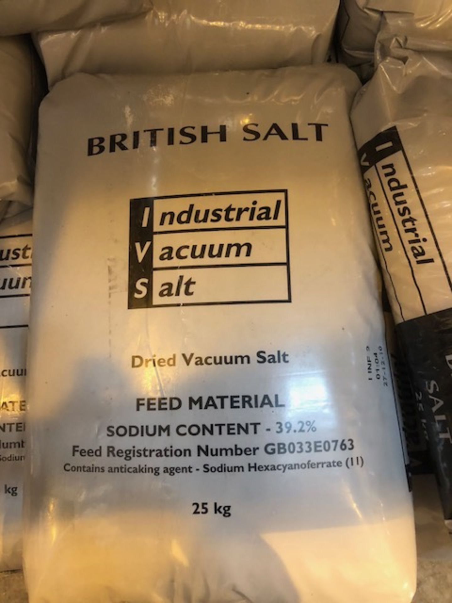 Dried Industrial Vacuum Salt 25 KG bags