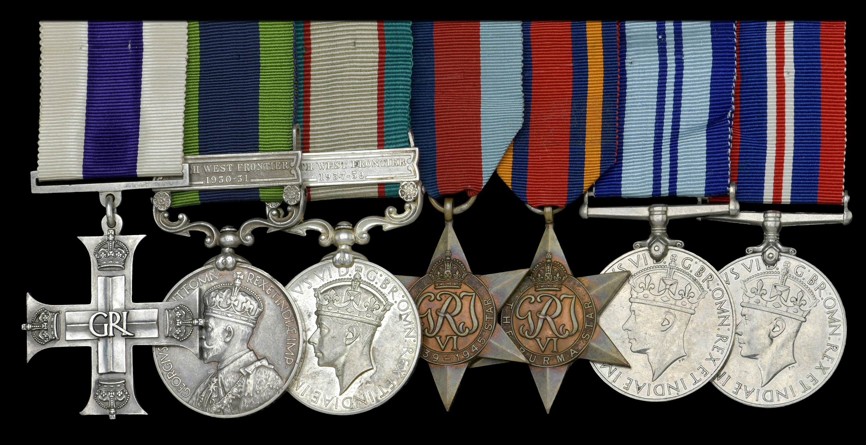 Groups and Single Decorations for Gallantry