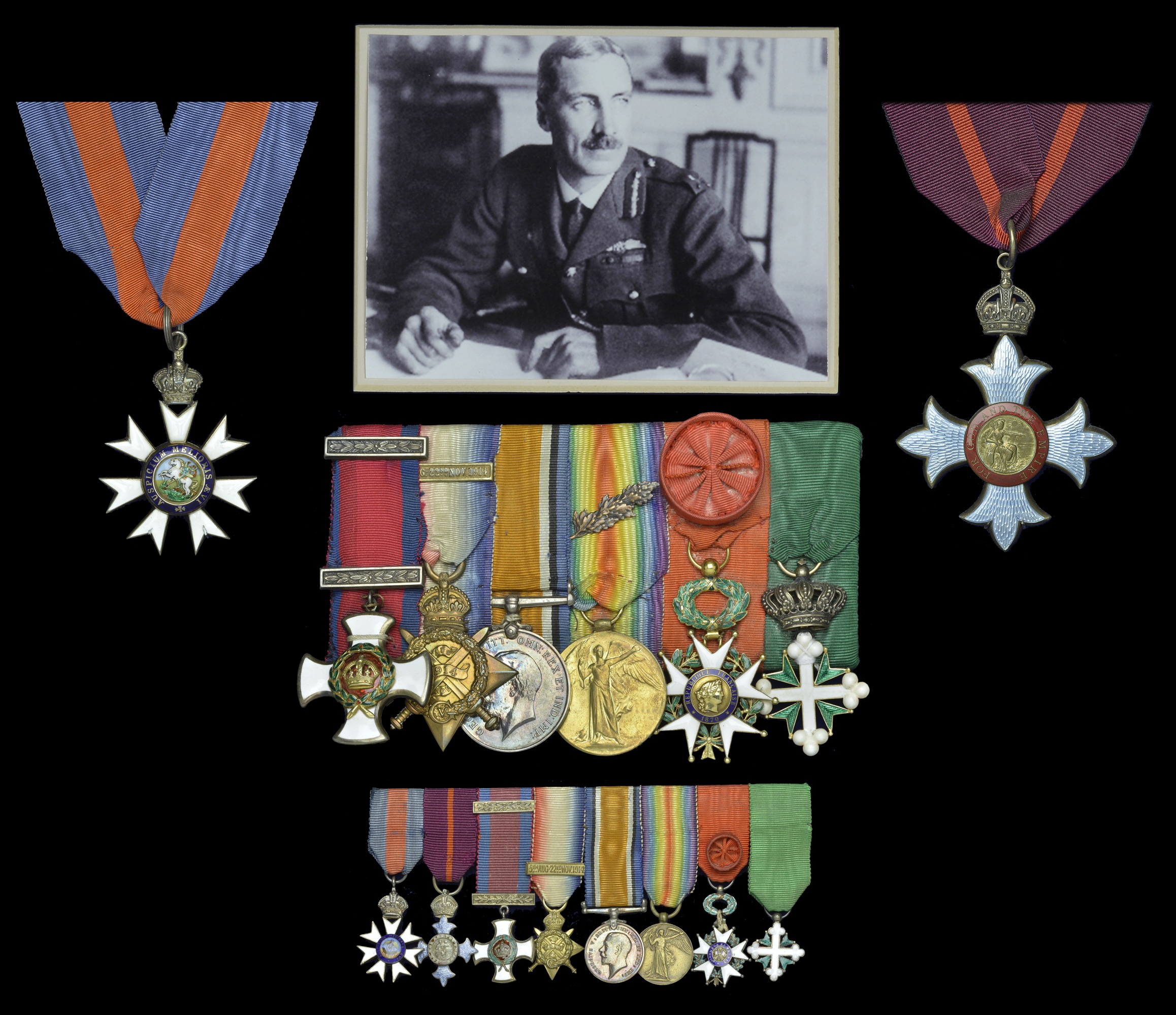 Groups and Single Decorations for Gallantry