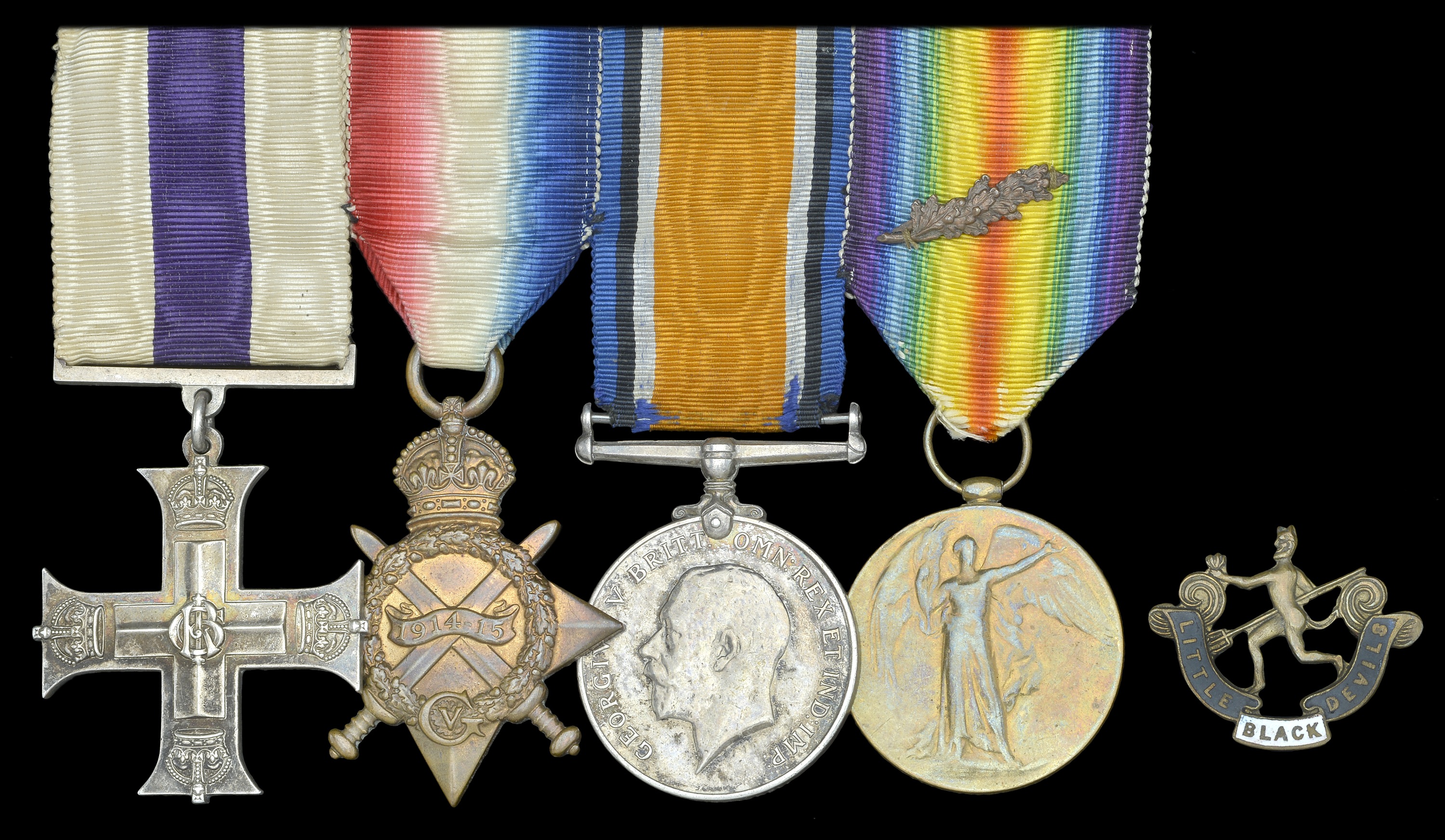 Groups and Single Decorations for Gallantry