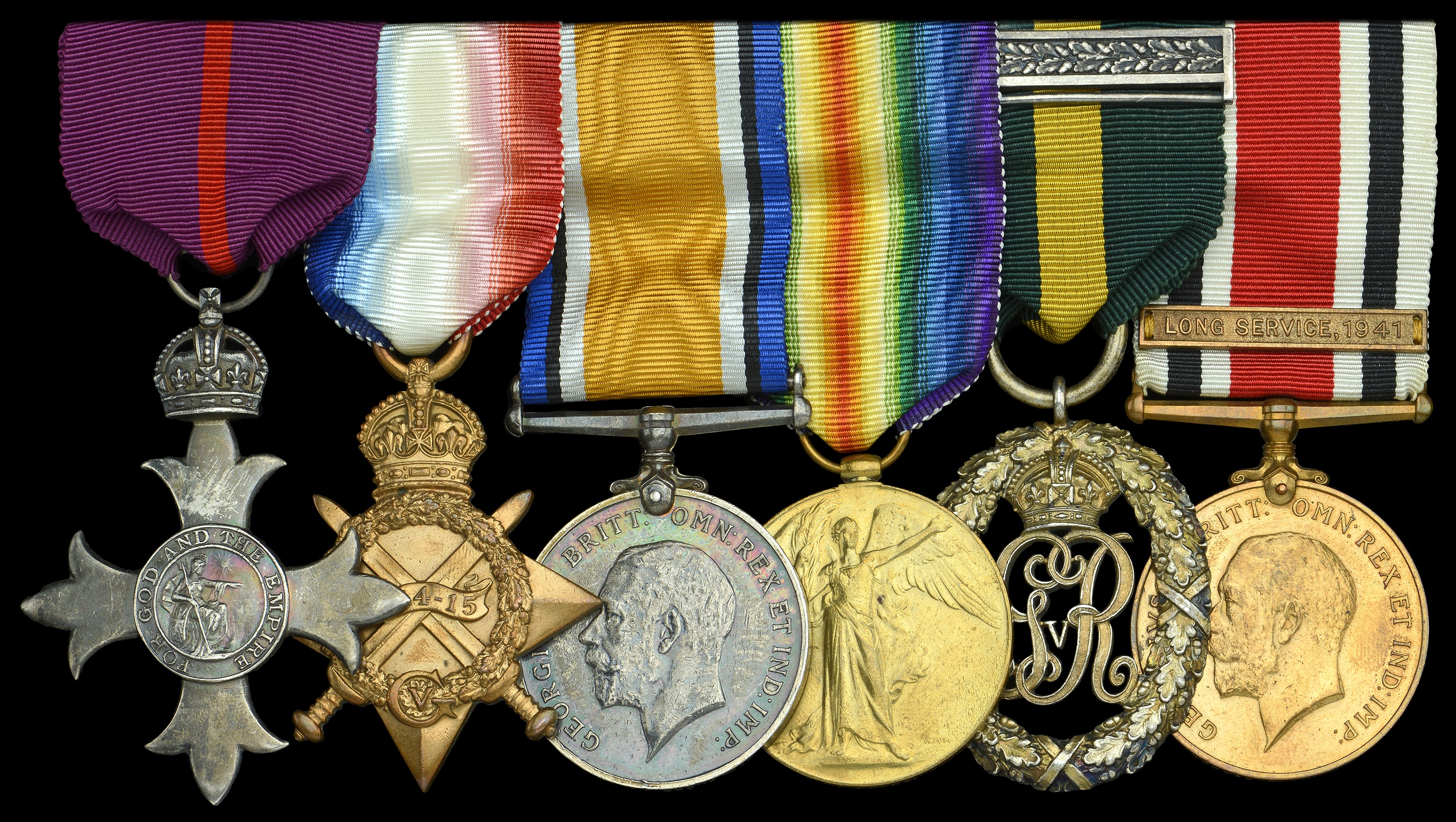 Groups and Single Decorations for Gallantry