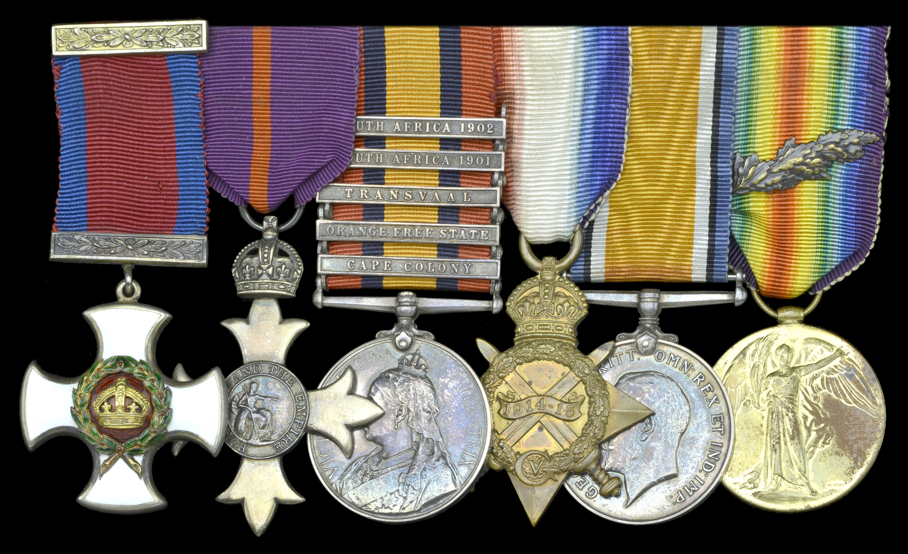 Groups and Single Decorations for Gallantry