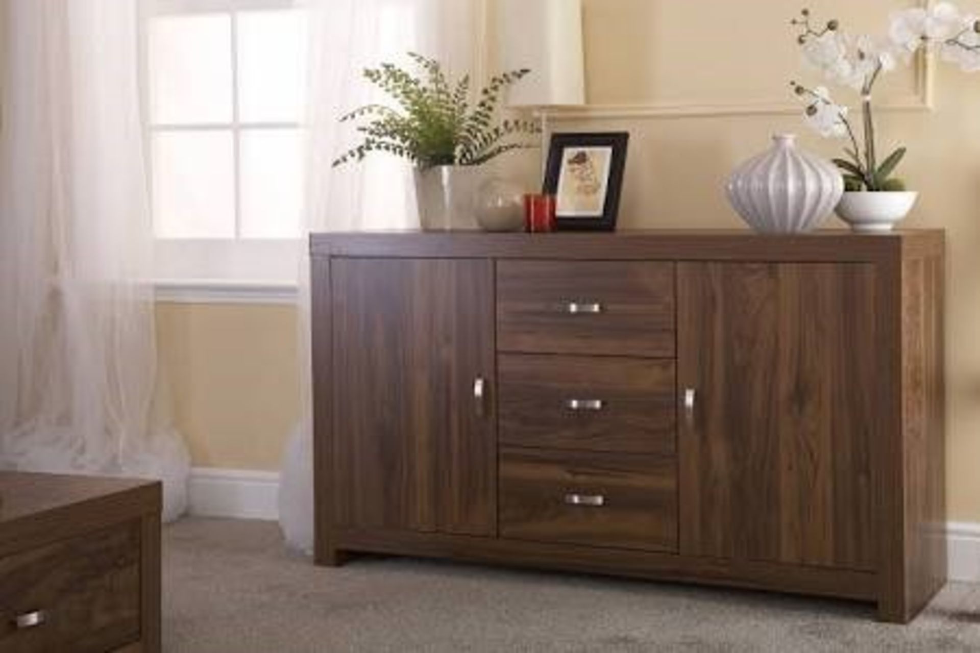 1 BOXED HAMPTON ACACIA SIDEBOARD IN DARK OAK / RRP £164.95 (VIEWING HIGHLY RECOMMENDED)