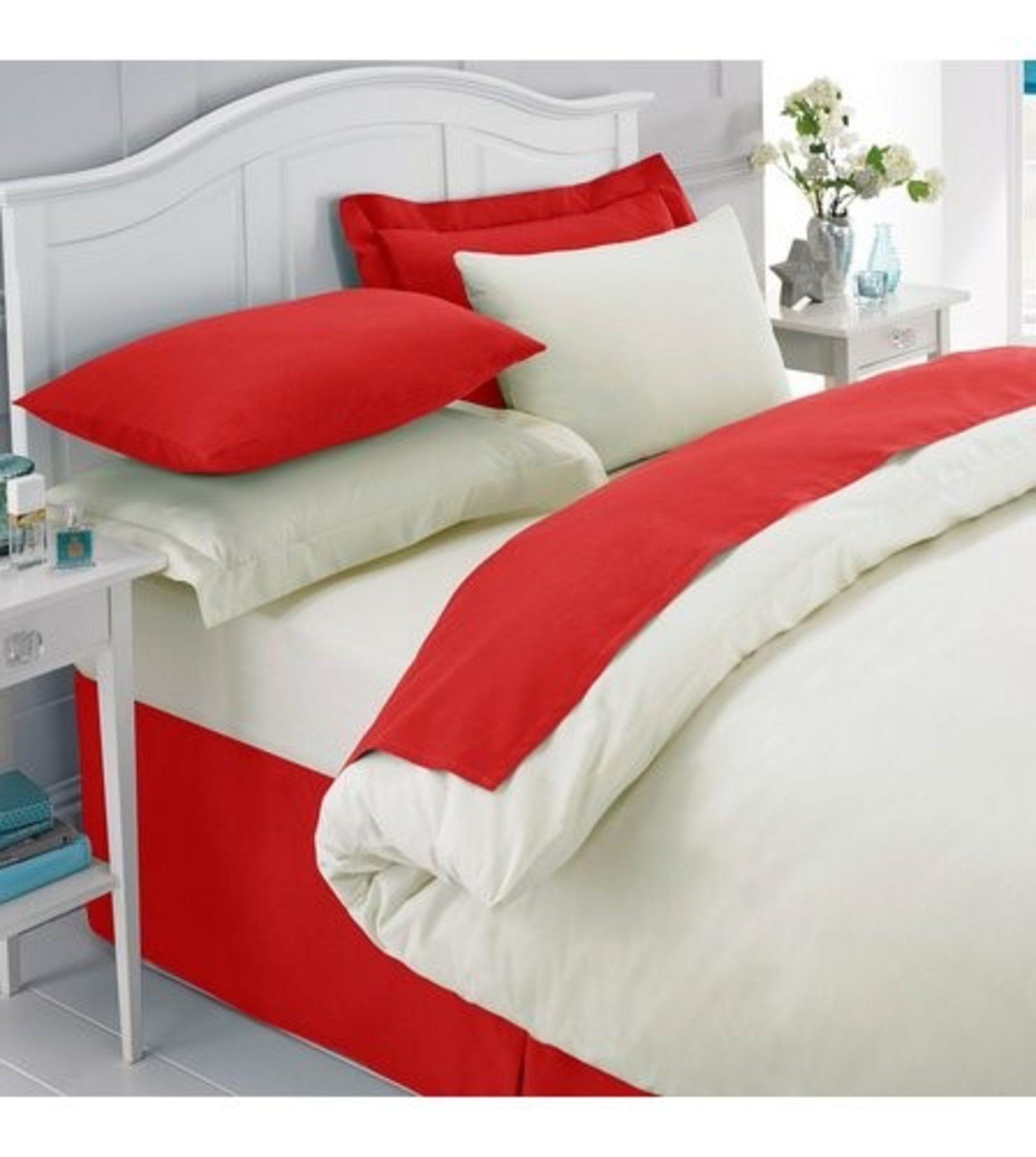 1 AS NEW BAGGED PERCALE 180 COUNT PLAIN DYED DOUBLE FITTED SHEET IN RED (VIEWING HIGHLY