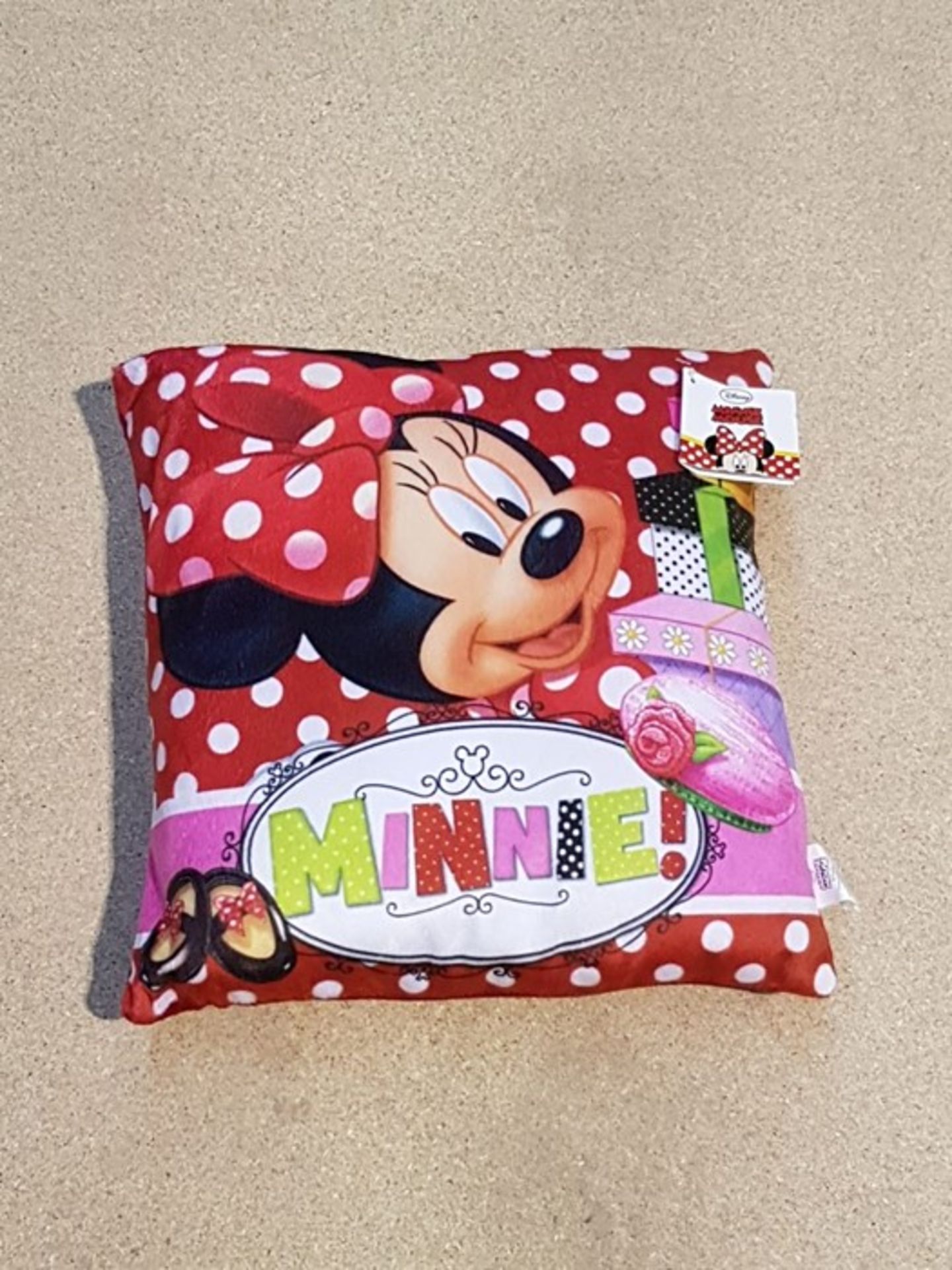 1 DISNEY JUNIOR MINNIE MOUSE SOFT CUSHION /RRP £6.99 (VIEWING HIGHLY RECOMMENDED)