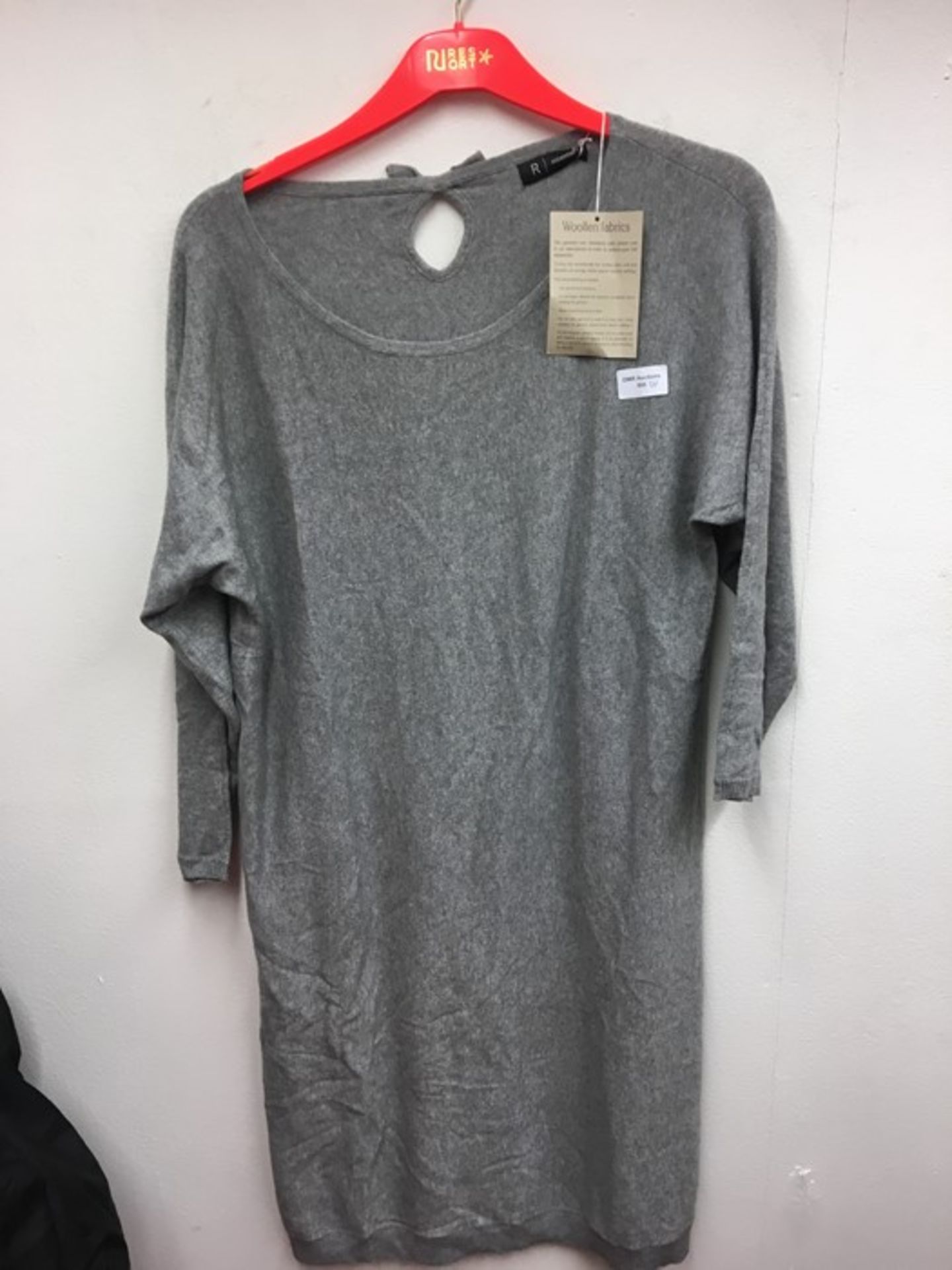 1 AS NEW LA REDOUTE LADIES GREY LONG LENGTH TOP IN MEDIUM SIZE (VIEWING HIGHLY RECOMMENDED)