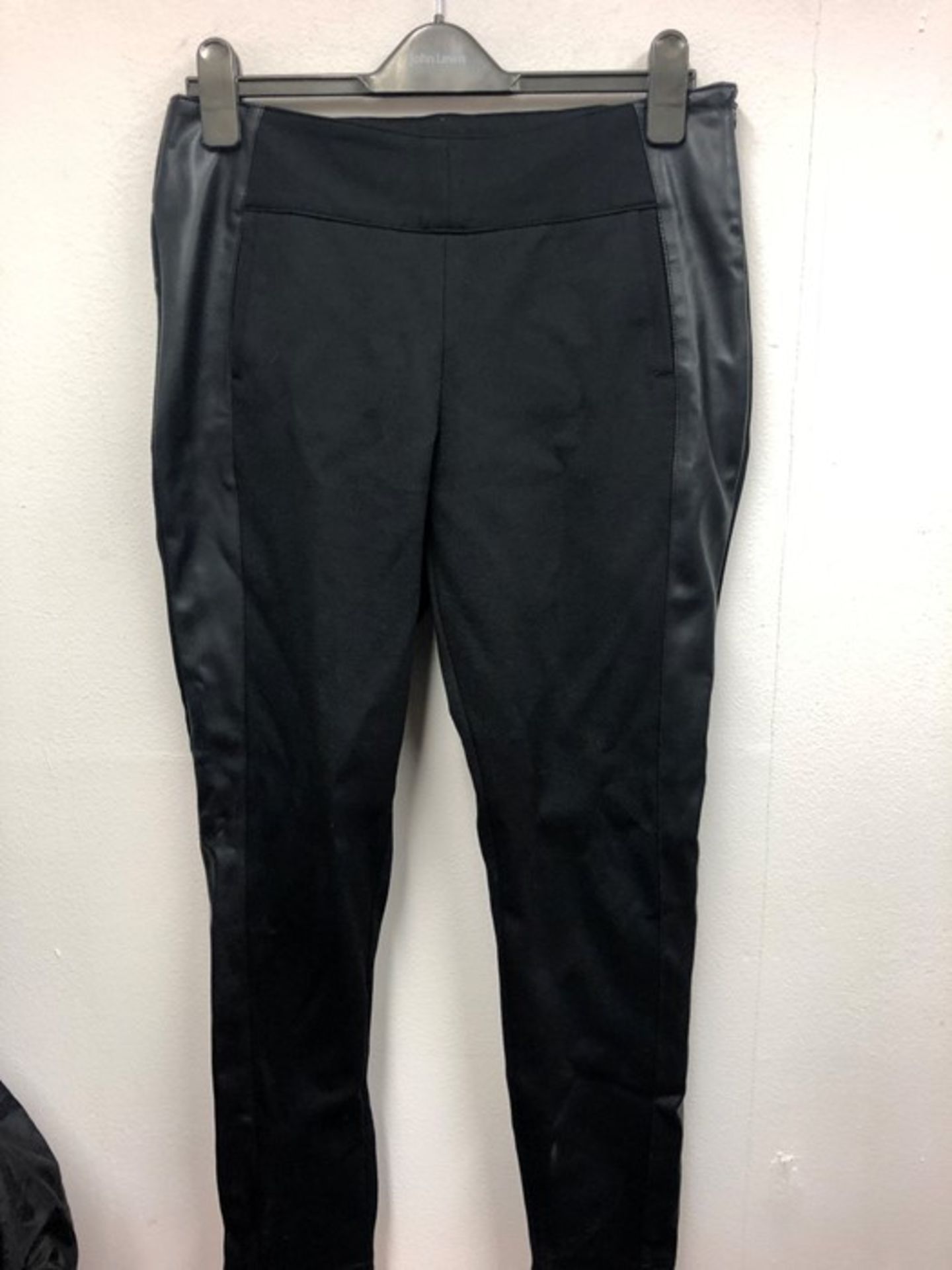 1 AS NEW PAIR OF BLACK LA REDOUTE PANTS (VIEWING HIGHLY RECOMMENDED)