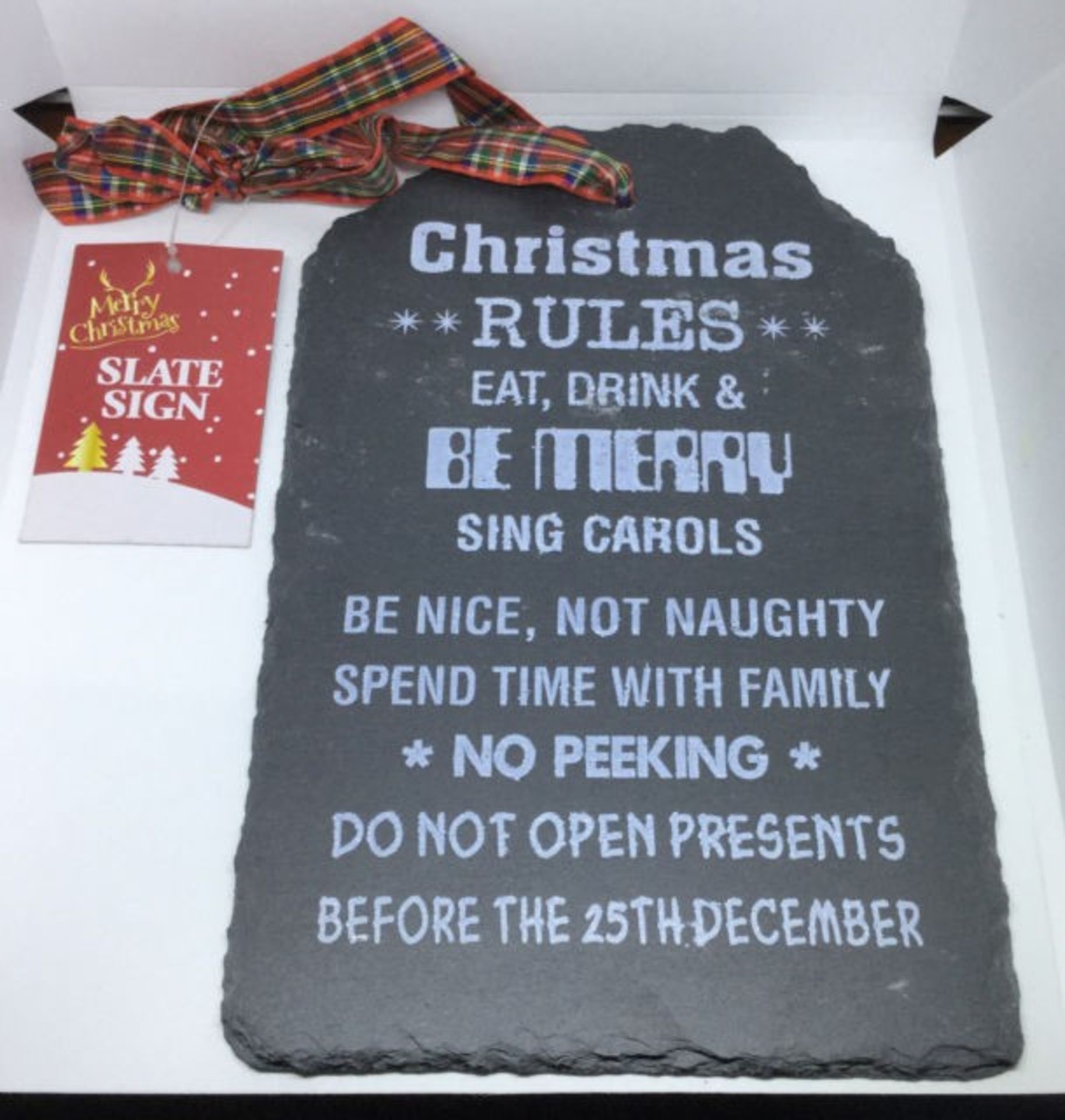 1 PACKAGED CHRISTMAS RULES SLATE PLAQUE WITH RIBBON STRING, RRP £25.00 (VIEWING HIGHLY RECOMMENDED)