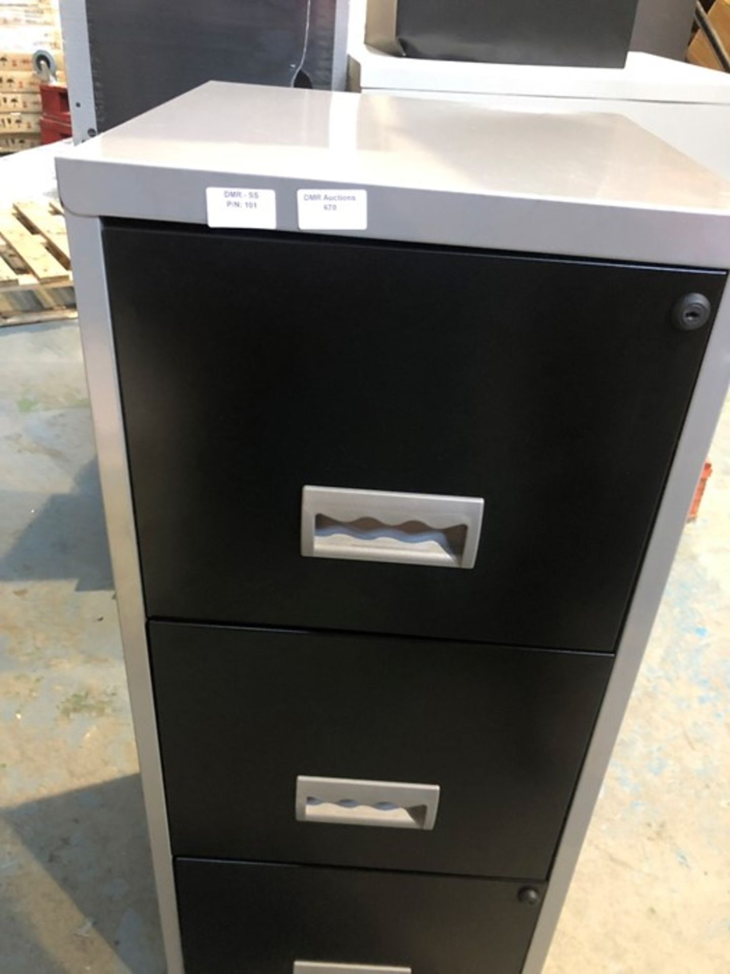 1 3 DRAWER FILING CABINET, SILVER AND BLACK **SLIG