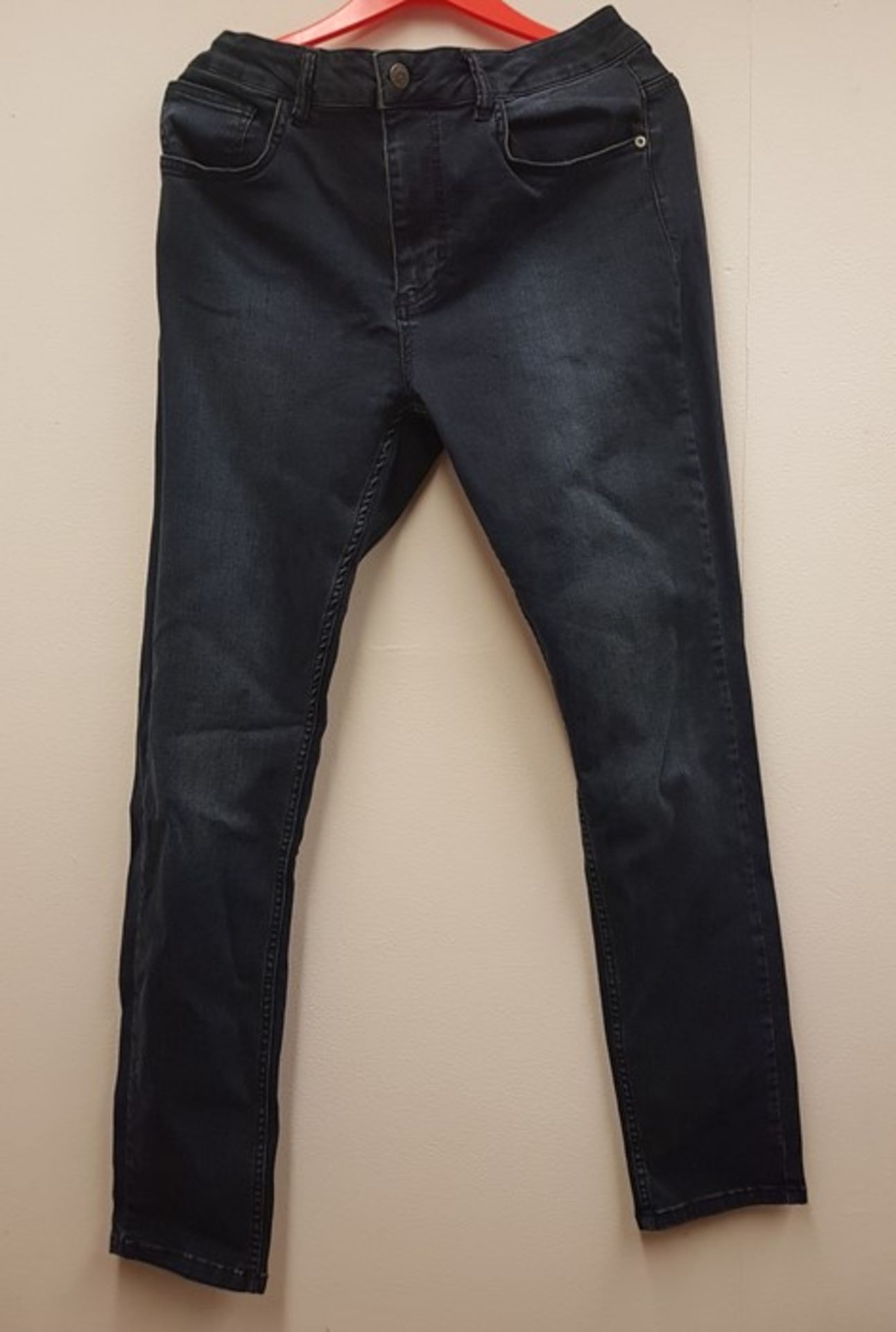 1 AS NEW PAIR OF ESSENTIAL BLUE SKINNY JEANS SIZE
