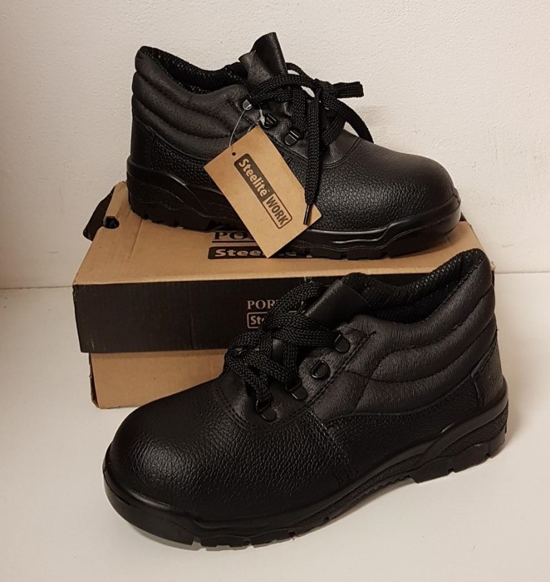 1 BOXED PAIR OF PORTWEST STEELITE WORK SAFETY BOOTS IN BLACK, SIZE 12 (VIEWING HIGHLY RECOMMENDED)