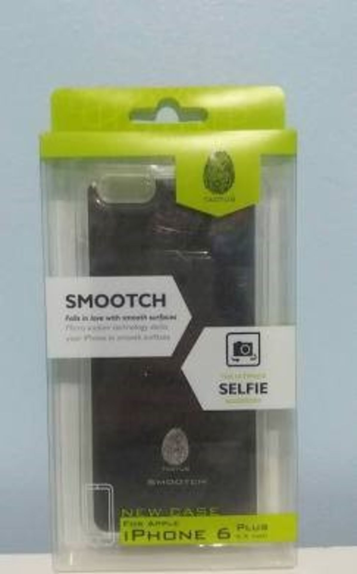 1 AS NEW BOXED TACTUS SMOOTCH SELFIE IPHONE 6 PLUS
