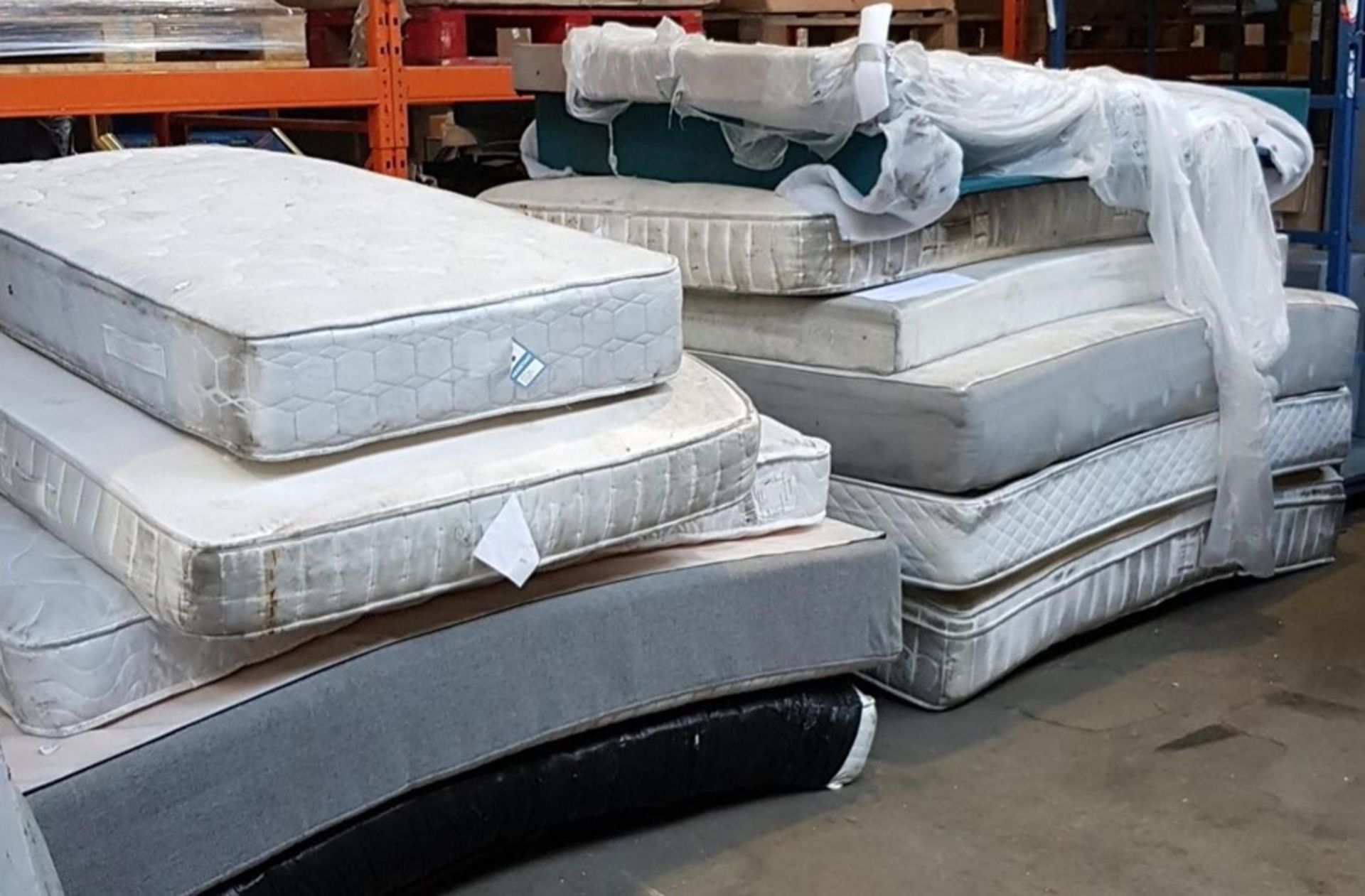 1 LOT TO CONTAIN 11 VARIOUS MATTRESS FROM SUPERKING TO SMALL DOUBLE SIZE AND 2 HEADBOARDS (VIEWING