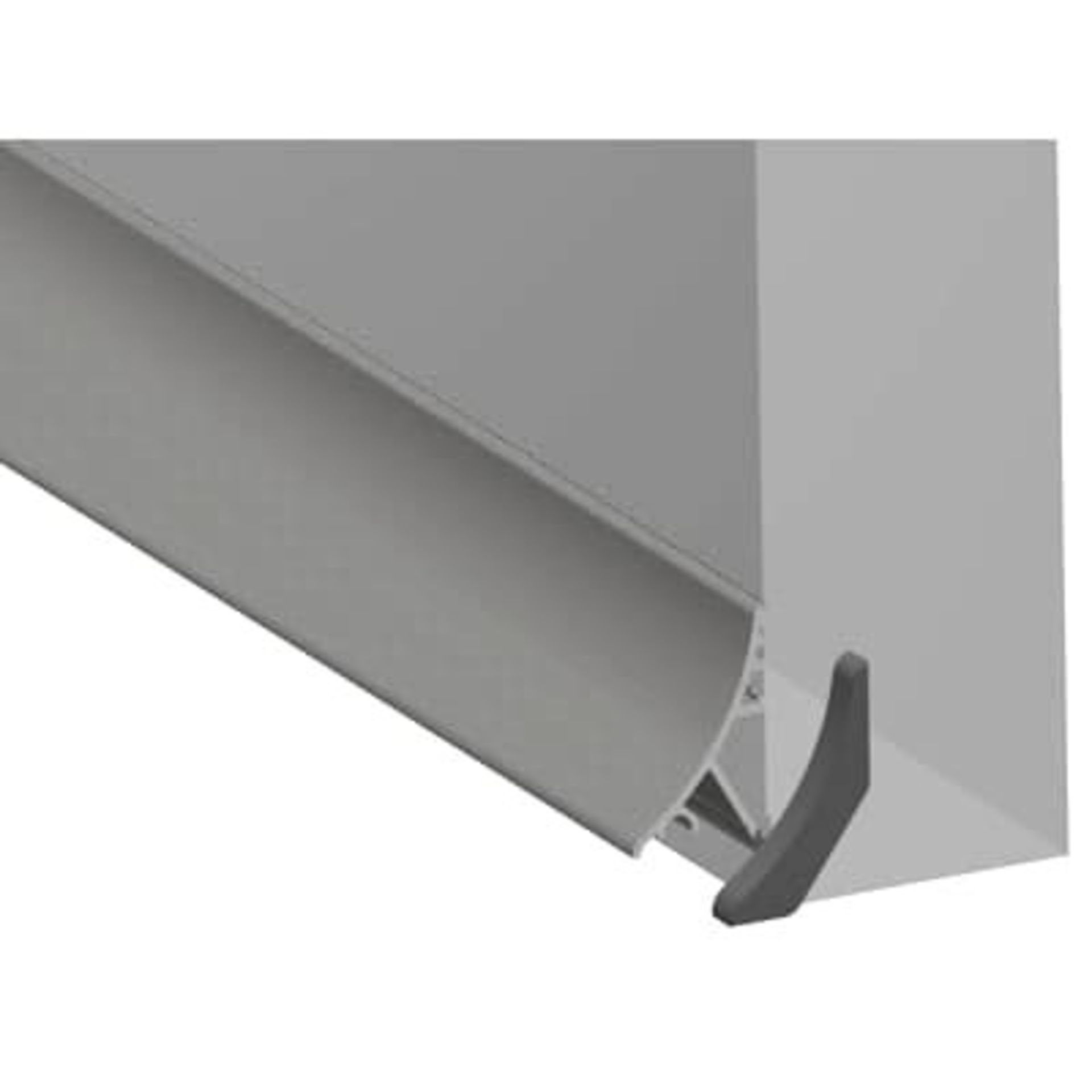 1 LOT TO CONTAIN 5 STORMGUARD 32MM RAIN DEFLECTORS IN ALUMINIUM / RRP £32.40 (VIEWING HIGHLY