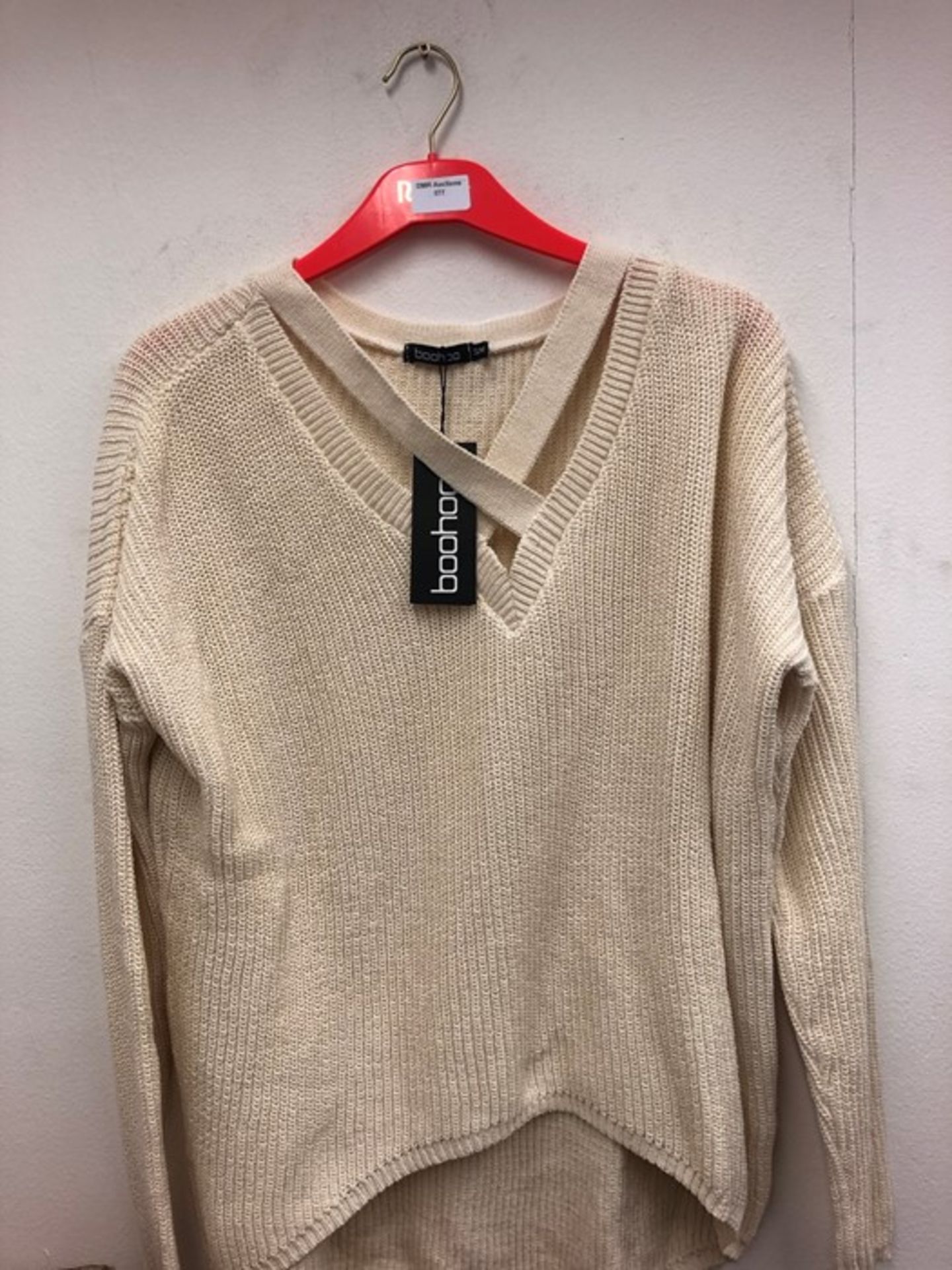 1 BOOHOO LACEY OVERSIZED STRAP NECK JUMPER IN CREAM / SIZE - S / M (VIEWING HIGHLY RECOMMENDED)