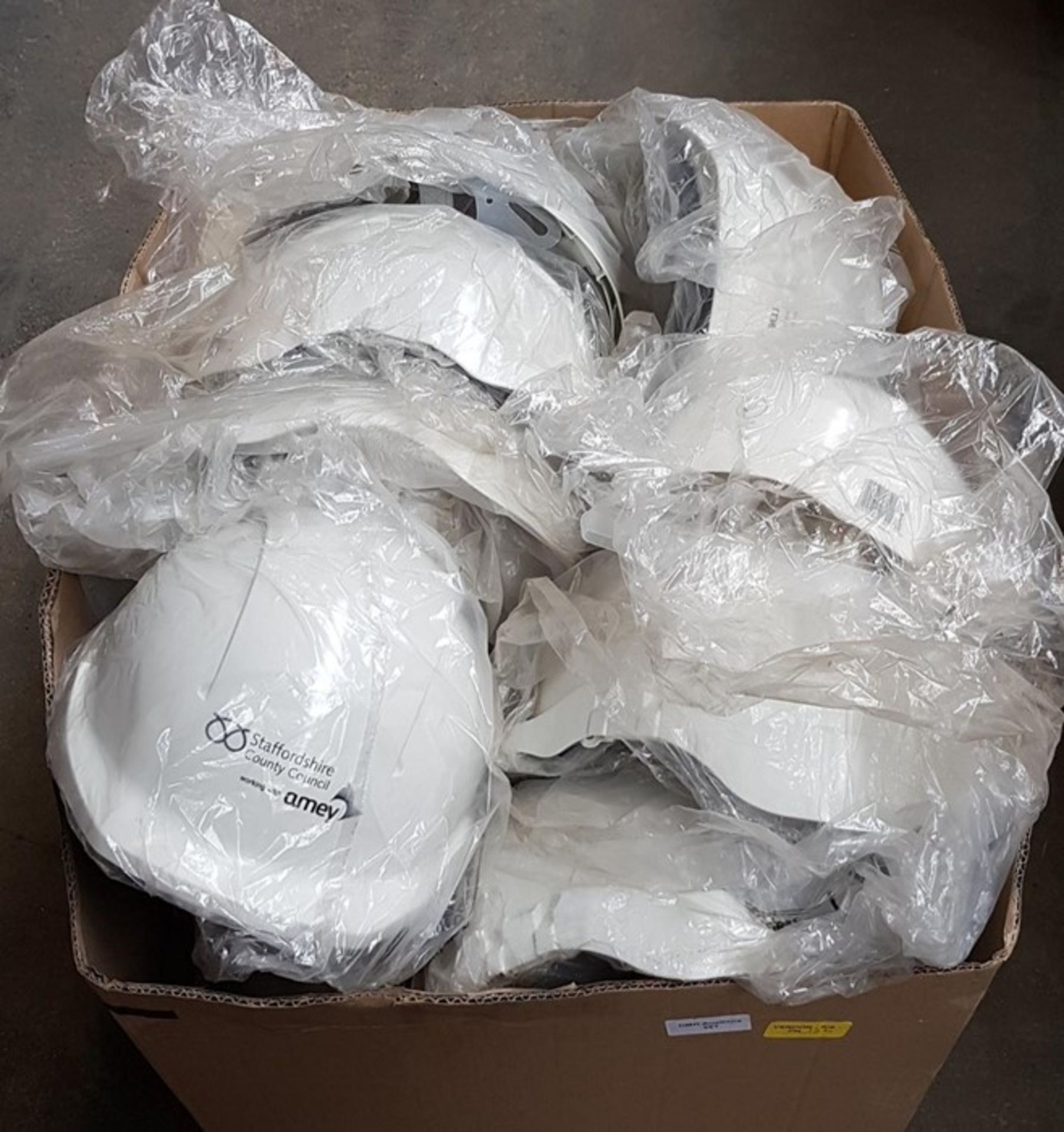 1 LOT TO CONTAIN 20 STAFFORDSHIRE COUNTY COUNCIL WHITE SAFETY HELMET /P/N 126 / RRP £90.00 (