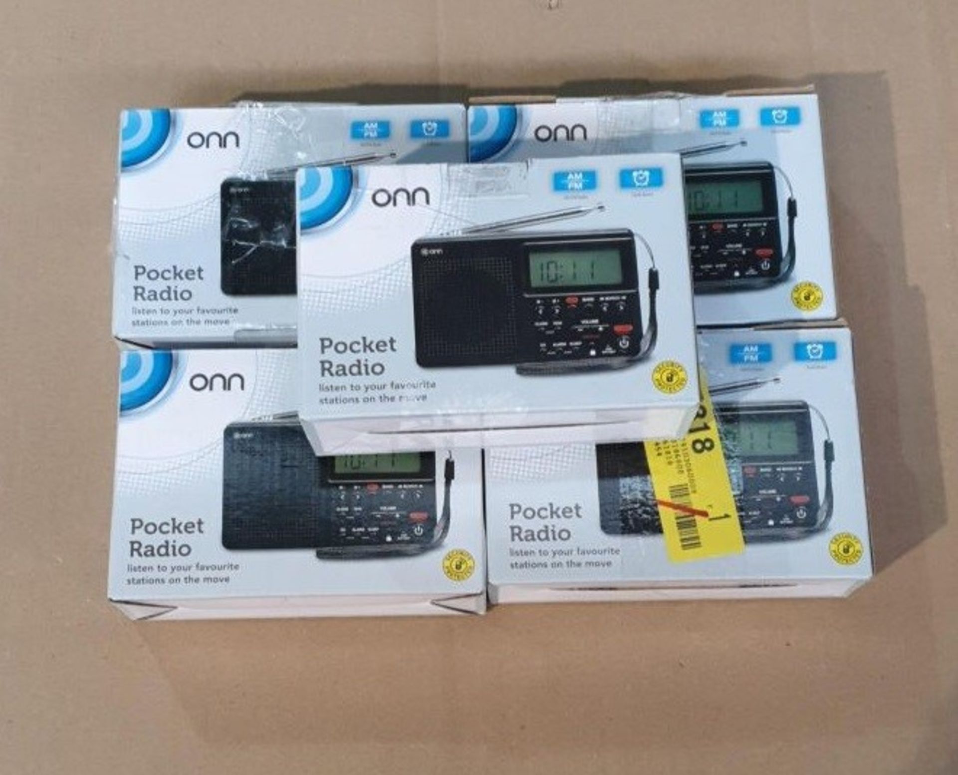 1 LOT TO CONTAIN 5 BOXED ONN POCKET RADIO IN BLACK / RRP £75.00 - BL -4578 (VIEWING HIGHLY