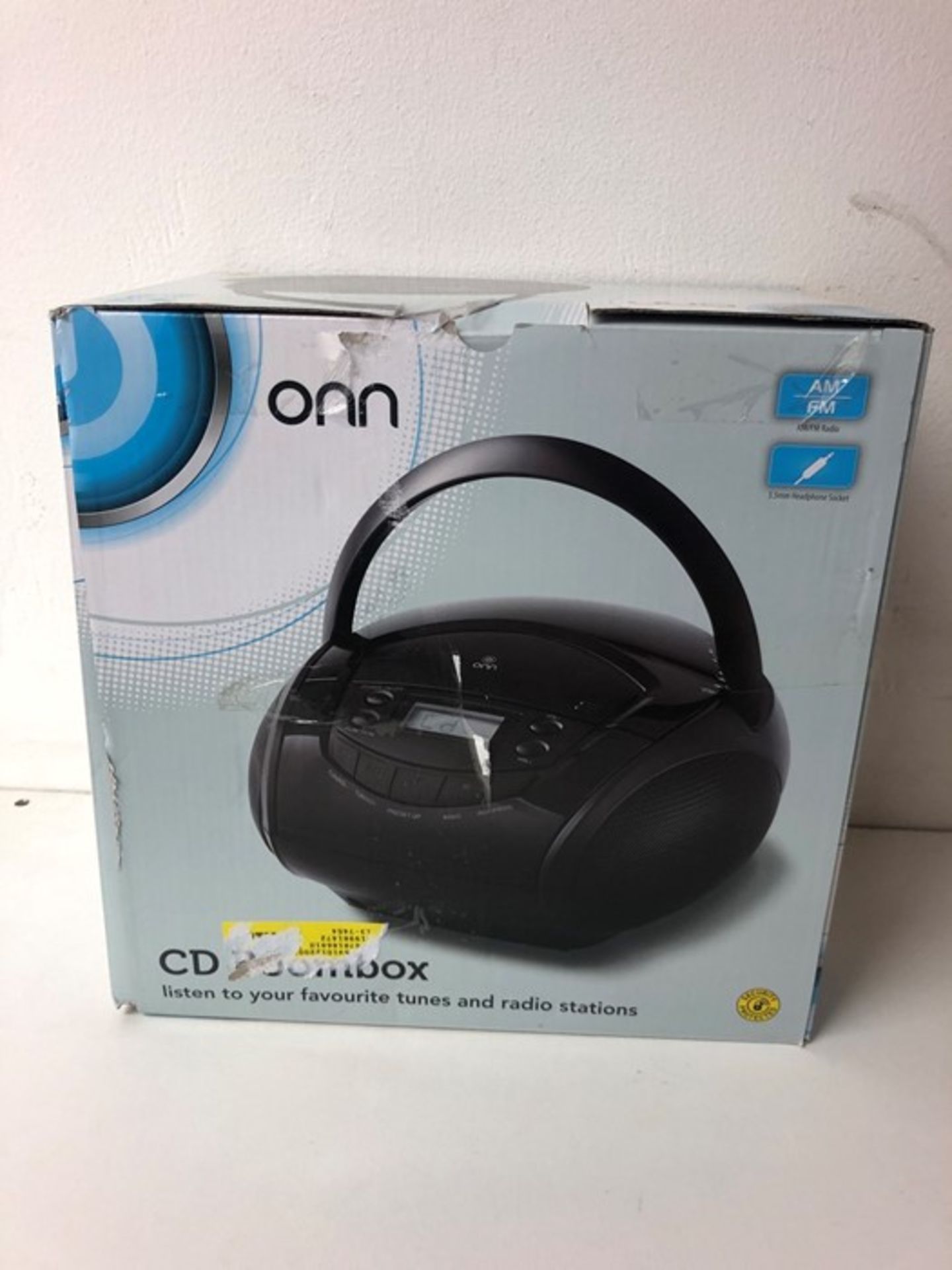 1 BOXED ONN CD BOOMBOX IN BLACK / RRP £20.00 - BL -3813 (VIEWING HIGHLY RECOMMENDED)