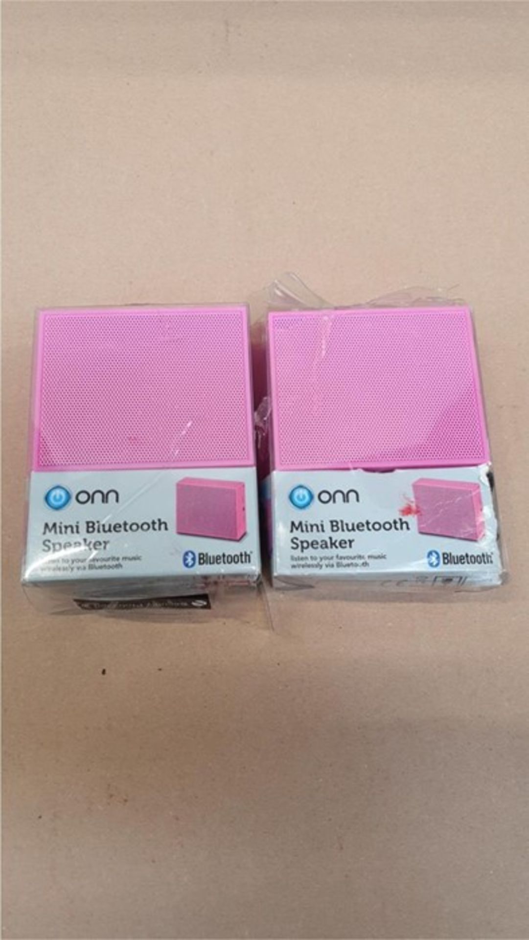 1 LOT TO CONTAIN 2 PINK ONN PORTABLE MINI BLUETOOTH SPEAKERS / BL - 5162 / RRP £20.00 (VIEWING