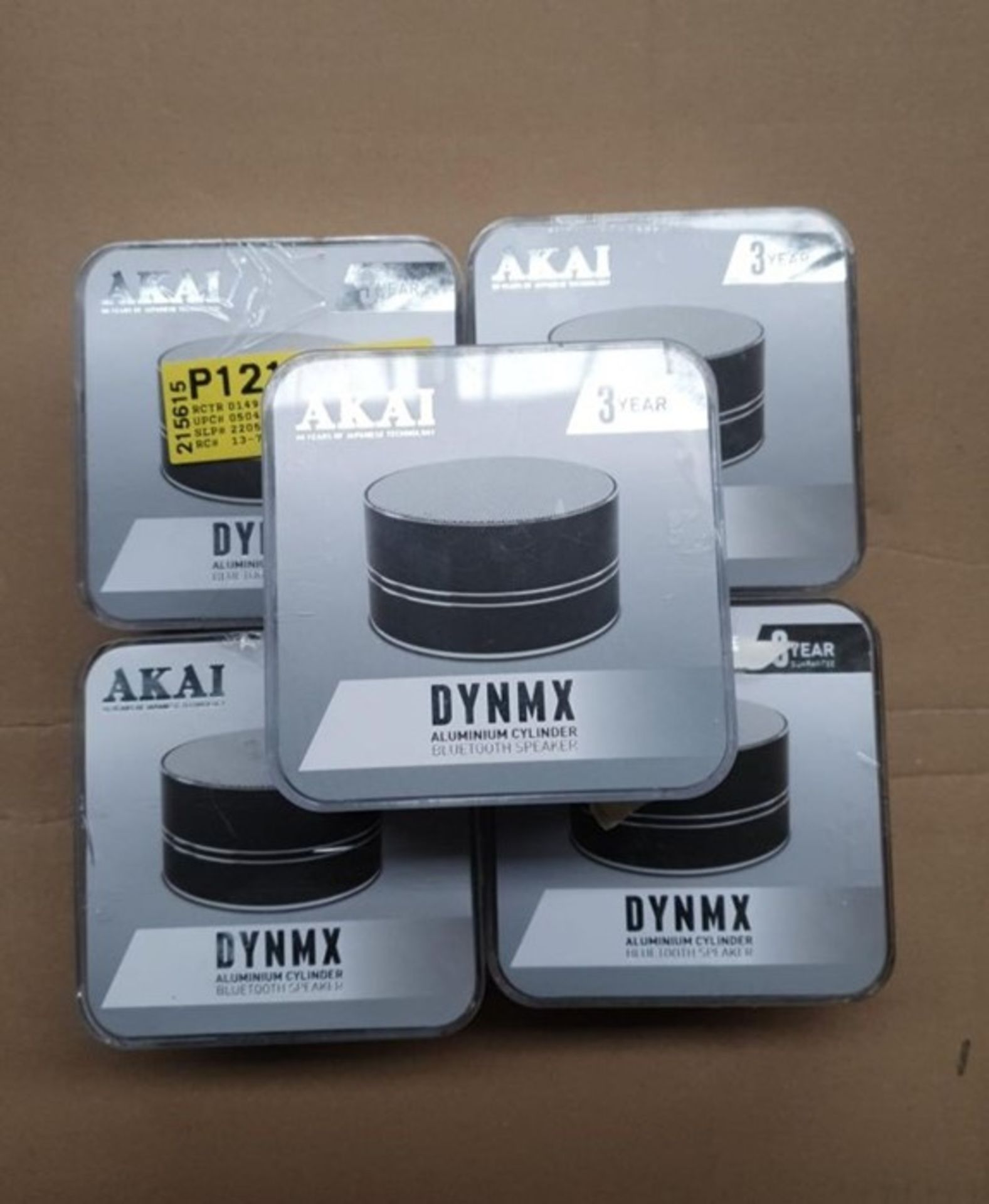 1 LOT TO CONTAIN 5 AKAI DYNMX ALUMINIUM CYLINDER BLUETOOTH SPEAKERS BLACK / BL -5615 / RRP £75.00 (