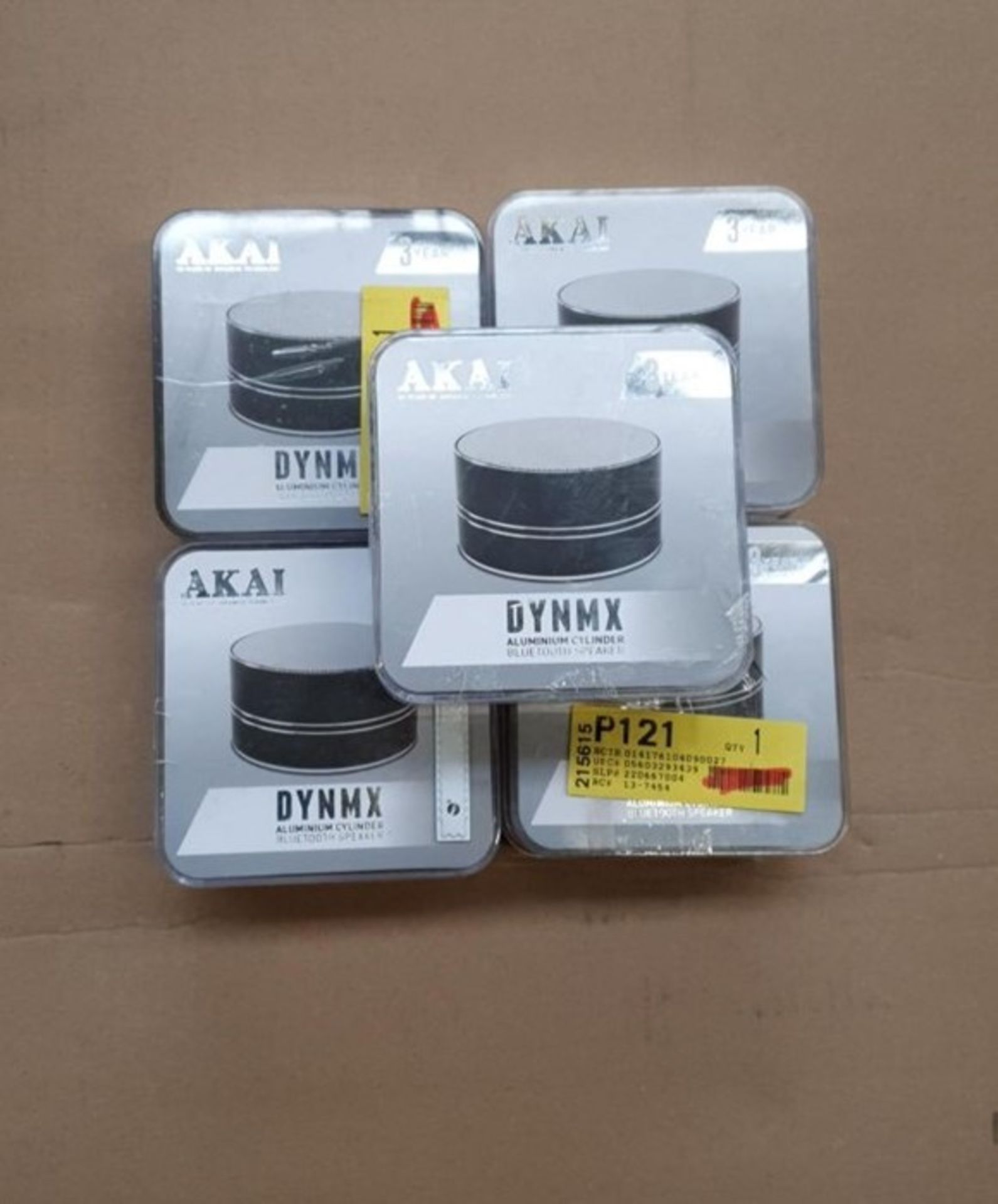 1 LOT TO CONTAIN 5 AKAI DYNMX ALUMINIUM CYLINDER BLUETOOTH SPEAKERS BLACK / BL -5615 / RRP £75.00 (