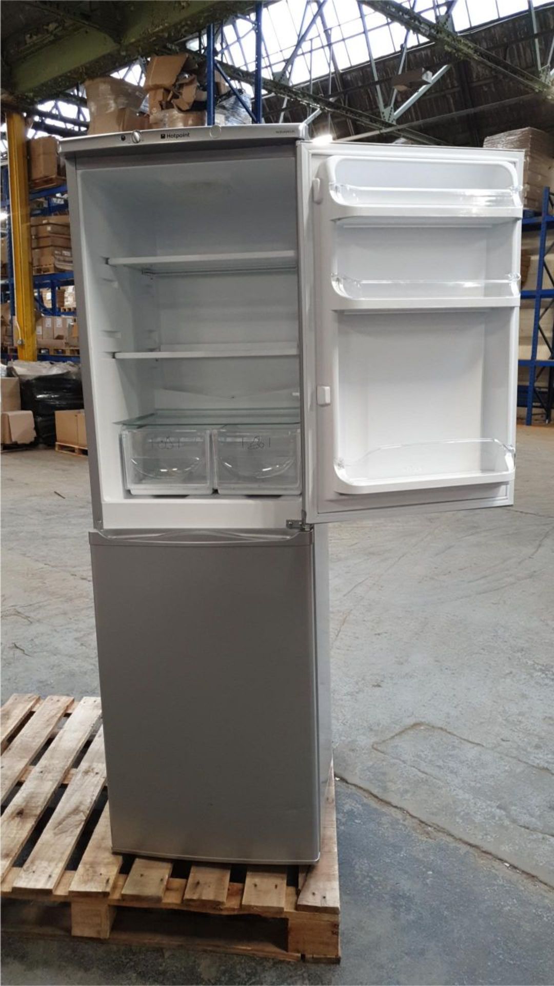 1 GRADE B HOTPOINT SILVER FRIDGE FREEZER IN SILVER / HBNF5517-S UK / RRP £319.00 (VIEWING HIGHLY - Image 2 of 2