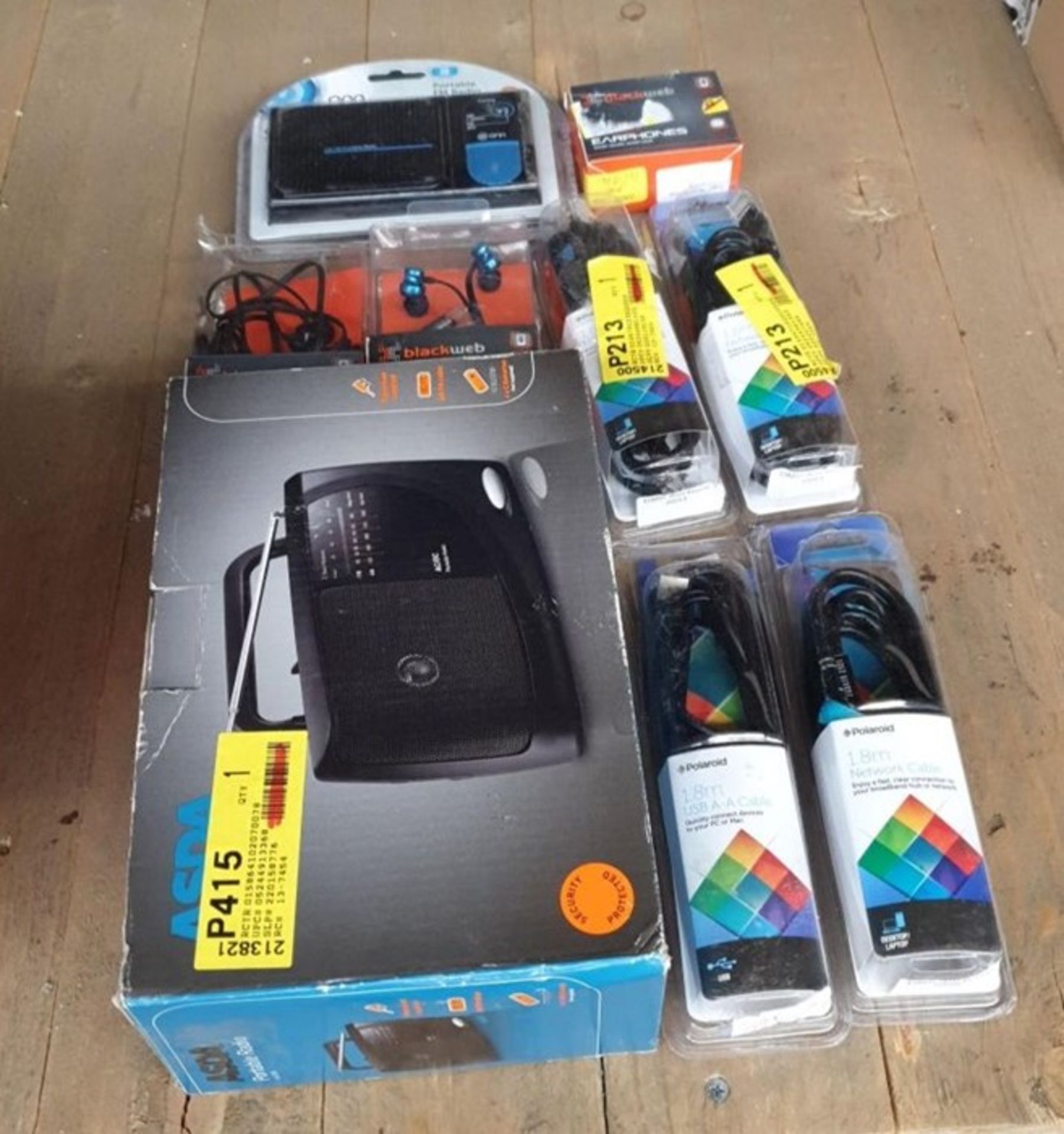 1 LOT TO CONTAIN 9 ASSORTED ELECTRICALS INCLUDING ONN PORTABLE FM RADIO, ETHERNET CABLES,