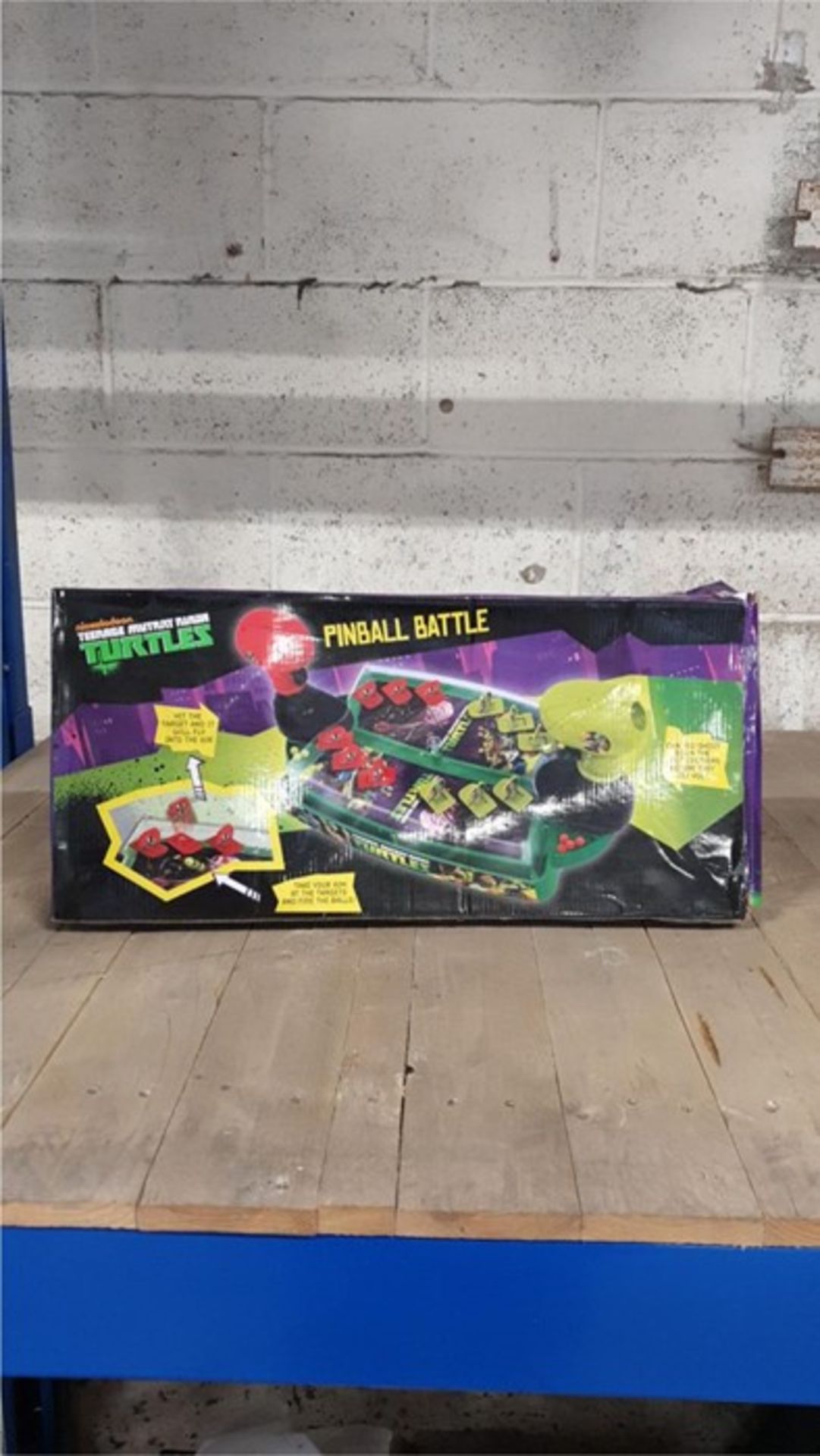 1 BOXED NICKELODEON TEENAGE MUTANT NINJA TURTLES PINBALL BATTLE (VIEWING HIGHLY RECOMMENDED)