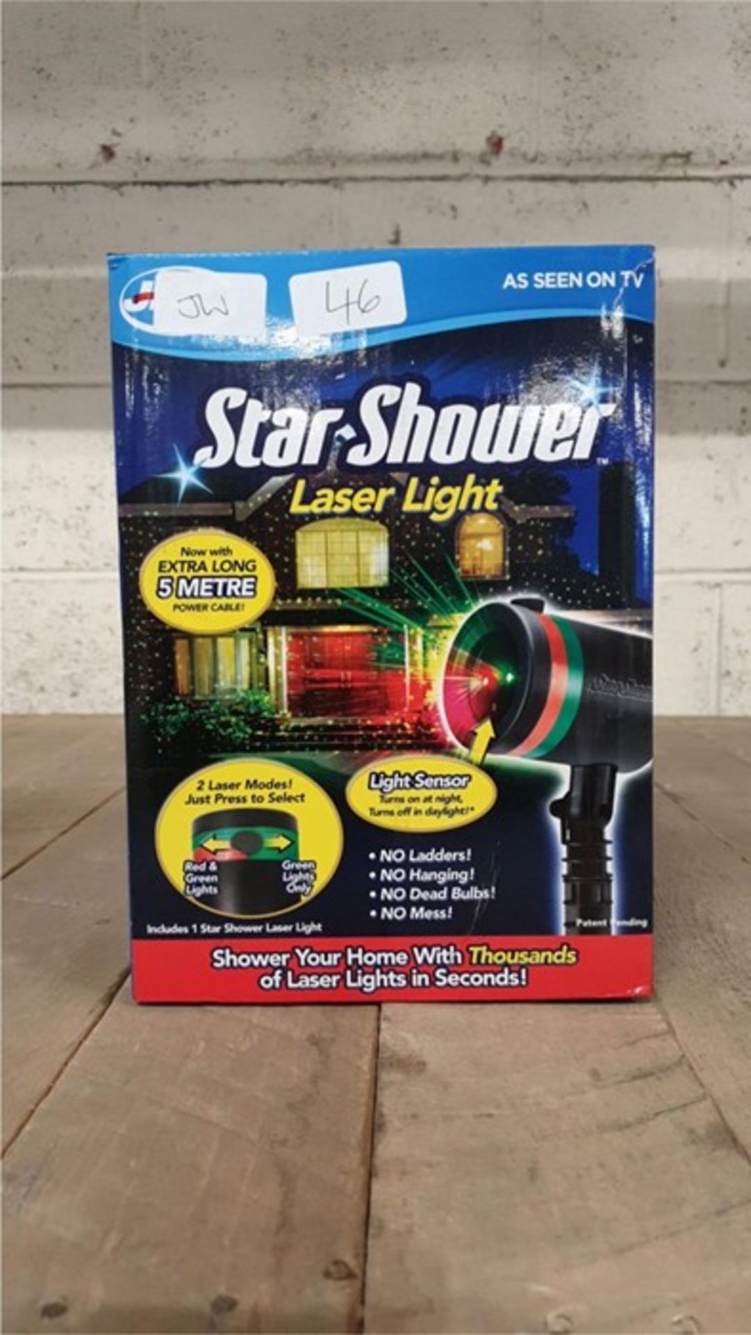 1 BOXED JML STAR SHOWER LASER LIGHT, 5 METRE POWER CABLE, LIGHT SENSOR (VIEWING HIGHLY RECOMMENDED)