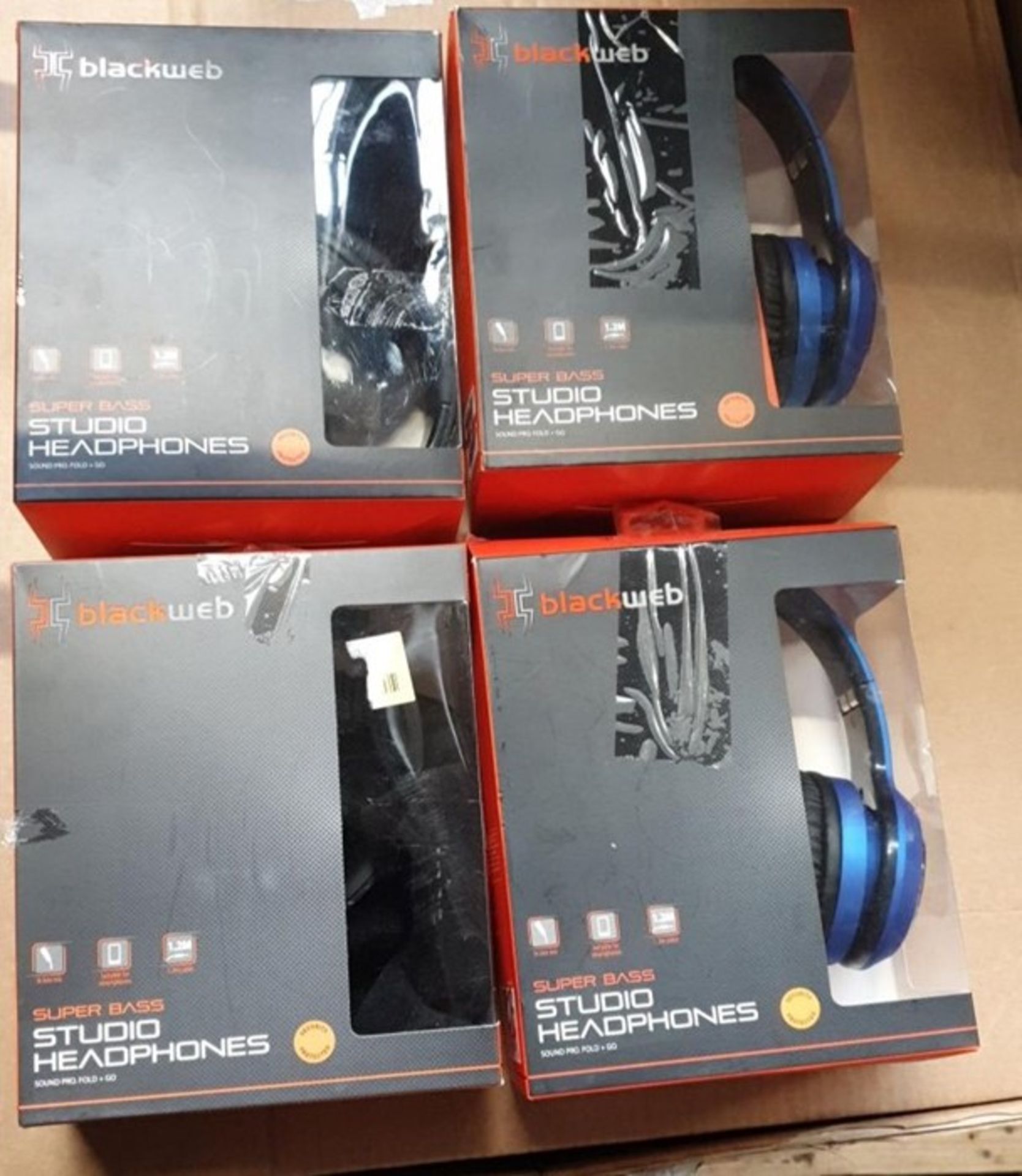 1 LOT TO CONTAIN 4 BLACKWEB SUPER BASS STUDIO HEADPHONES IN VARIOUS COLOURS - BL 5589 / RRP £48.