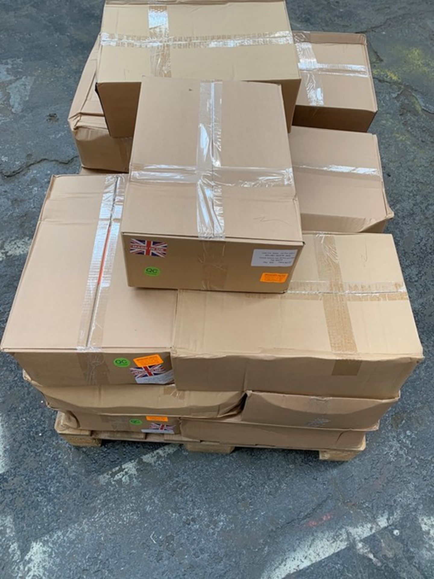 1 LOT TO CONTAIN 17 BOXES OF ASSORTED MAILING ORANGE OPAQUE HIGH DENSITY S/W BAGS / 500 PER BOX /