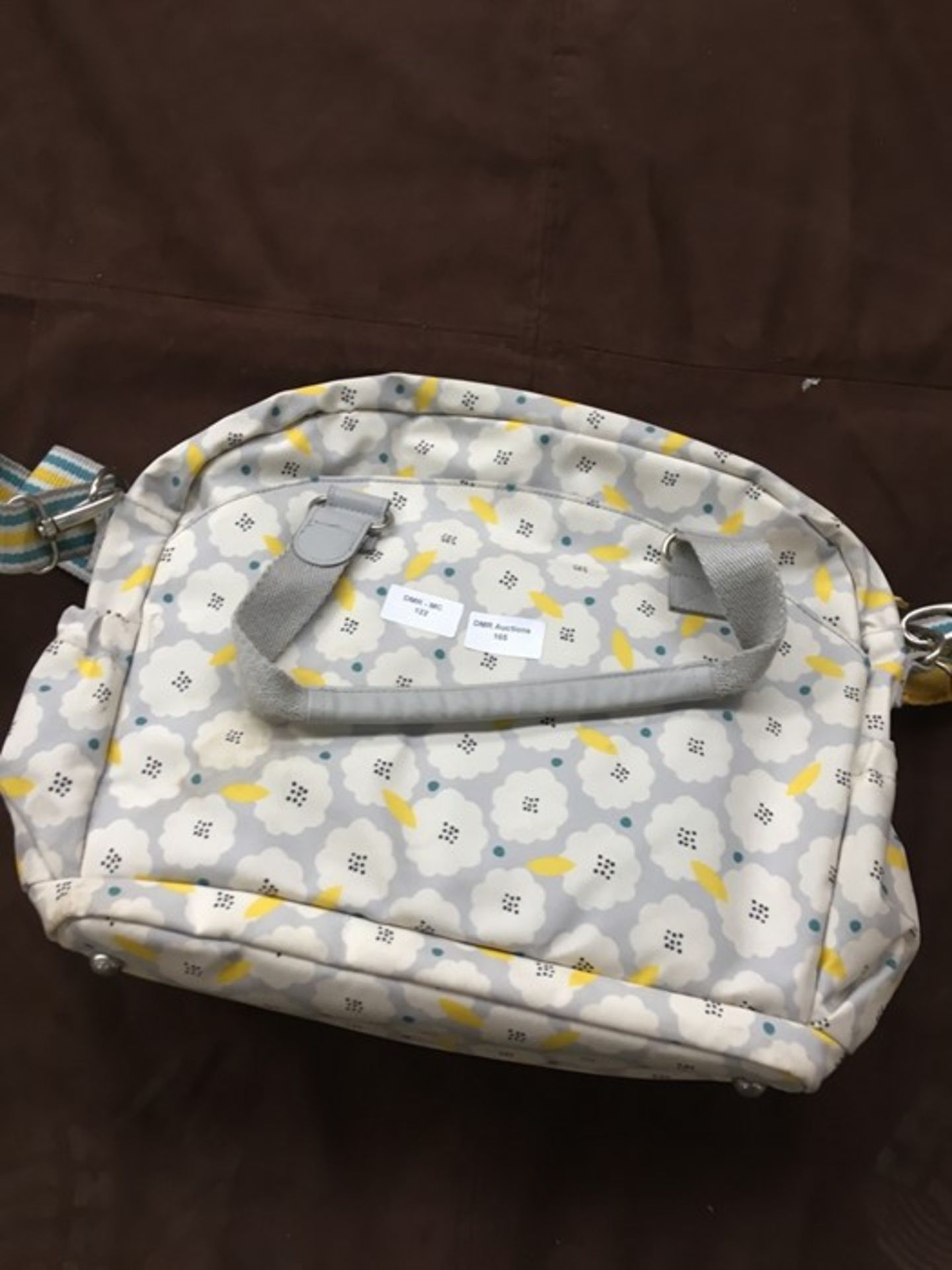 1 MOTHERCARE BLUEBELL BOWLER CHANGING BAG - FLORAL POP / RRP £50.00 (PUBLIC VIEWING AVAILABLE)