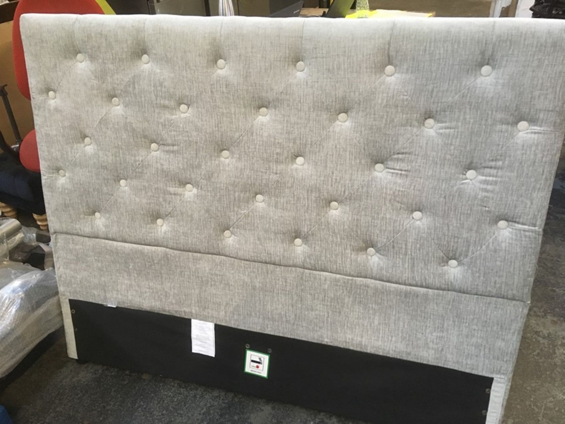 1 DOUBLE SIZE HEADBOARD IN GREY (PUBLIC VIEWING AVAILABLE)