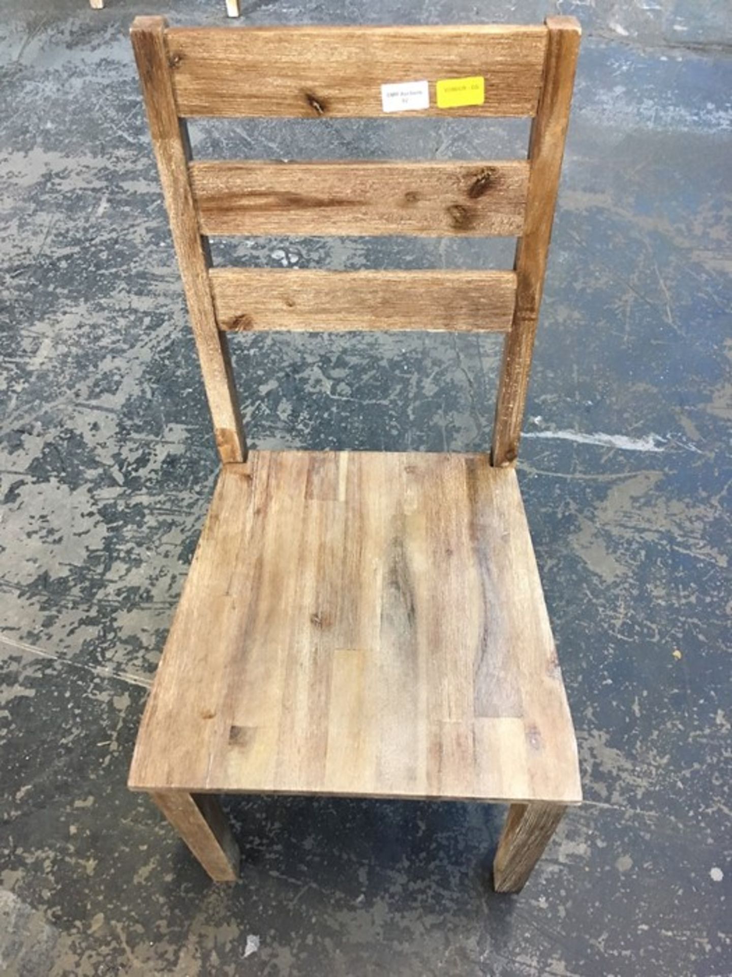 1 WOODEN DINING CHAIR / RRP £25.00 (PUBLIC VIEWING AVAILABLE)