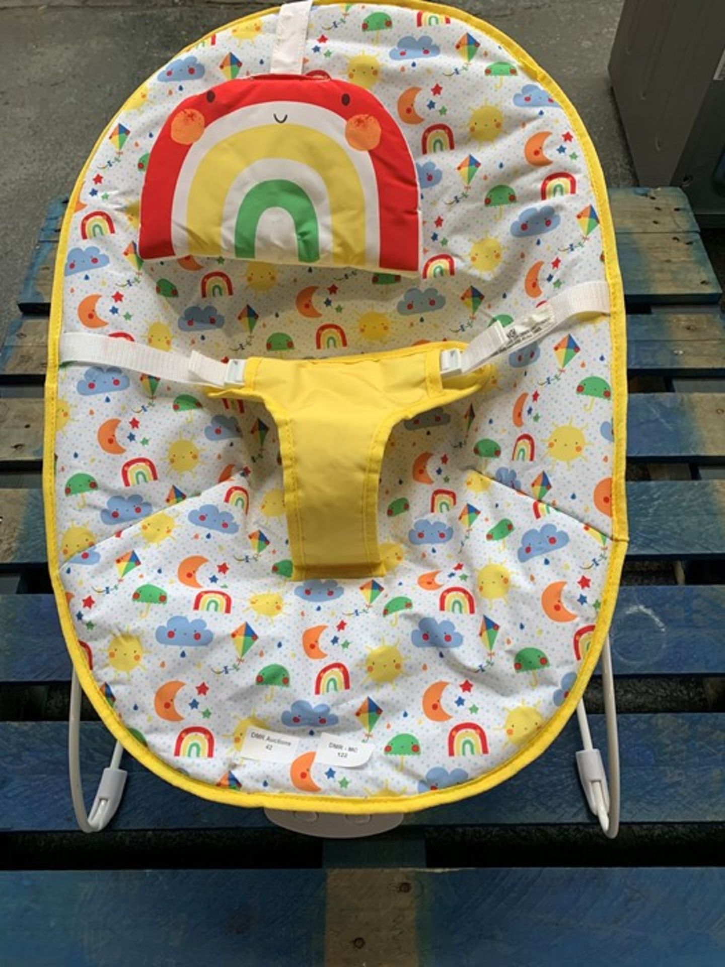 1 MOTHERCARE SUNSHINE AND SHOWER BOUNCER / RRP £40.00 (PUBLIC VIEWING AVAILABLE)