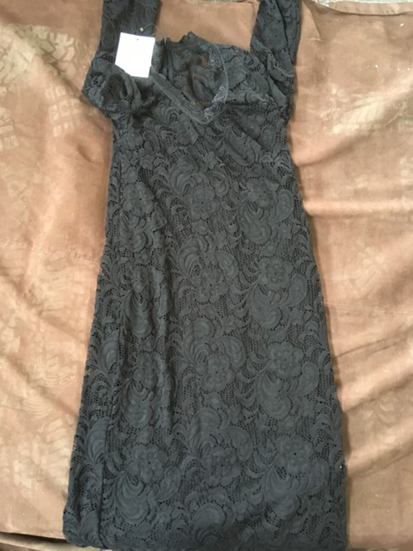 1 MAMA LICIOUS ML MIVANA 3/4 JERSEY DRESS IN BLACK / SIZE M / RRP £48.00 (PUBLIC VIEWING AVAILABLE)