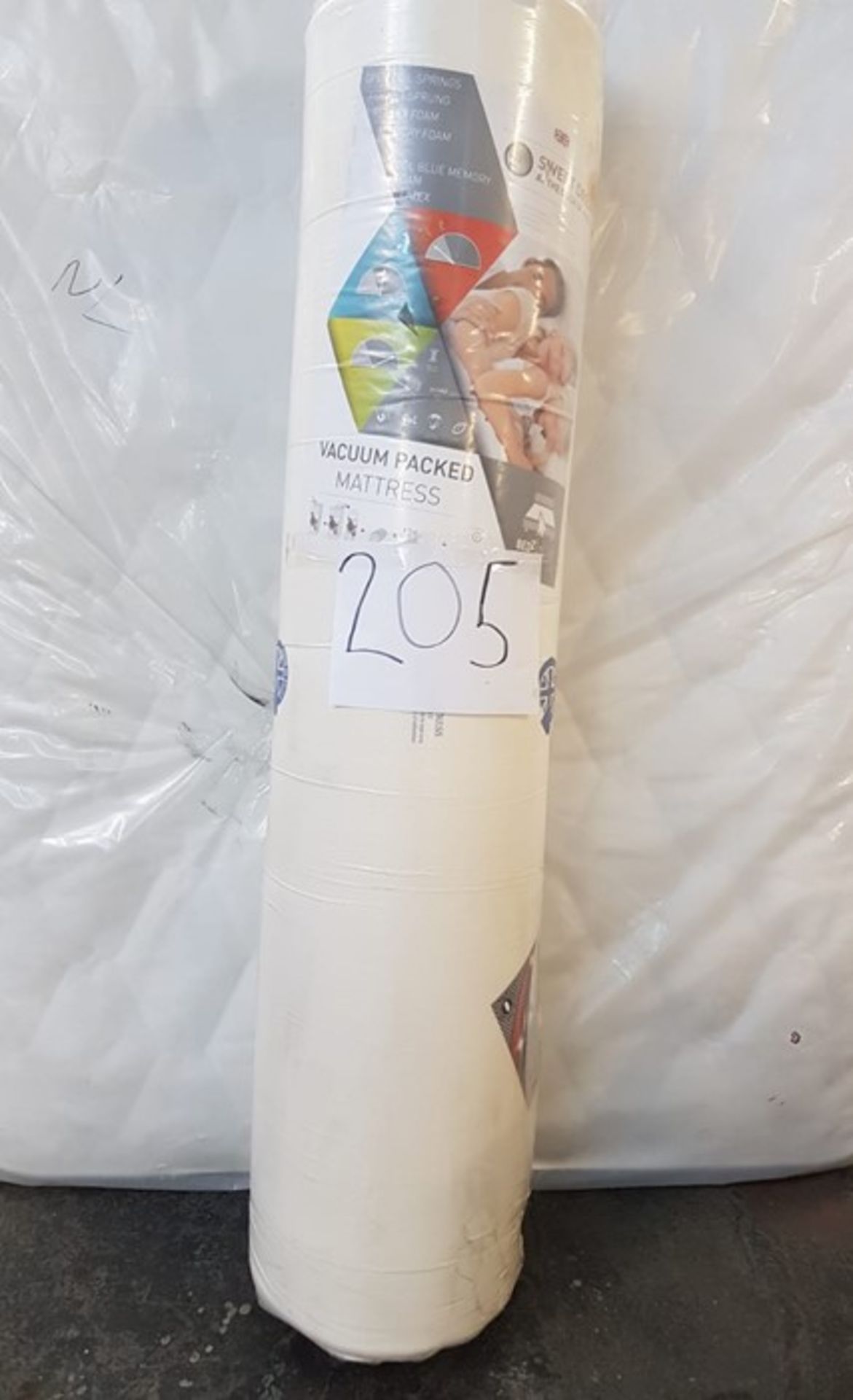 1 BAGGED VACUUM PACKED SUPER KING MATTRESS / RRP £70.00 (PUBLIC VIEWING AVAILABLE)