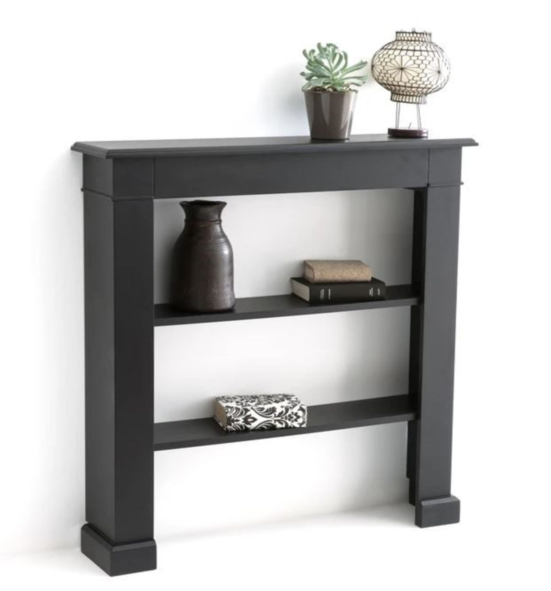 1 GRADE B BOXED LA REDOUTE SCOTTY DECORATIVE FIREPLACE SURROUND IN BLACK / RRP £120.00 (PUBLIC