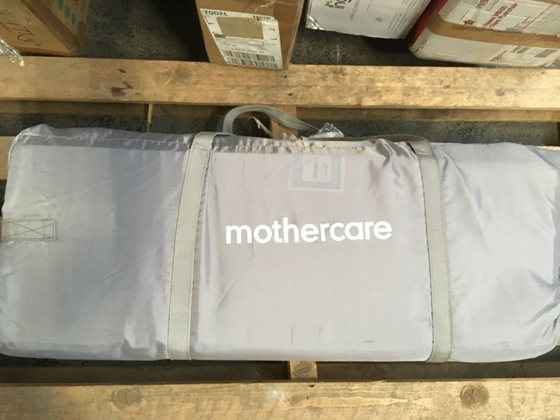 1 BAGGED MOTHERCARE TRAVEL COT - HELLO FRIEND / RRP £150.00 (PUBLIC VIEWING AVAILABLE)