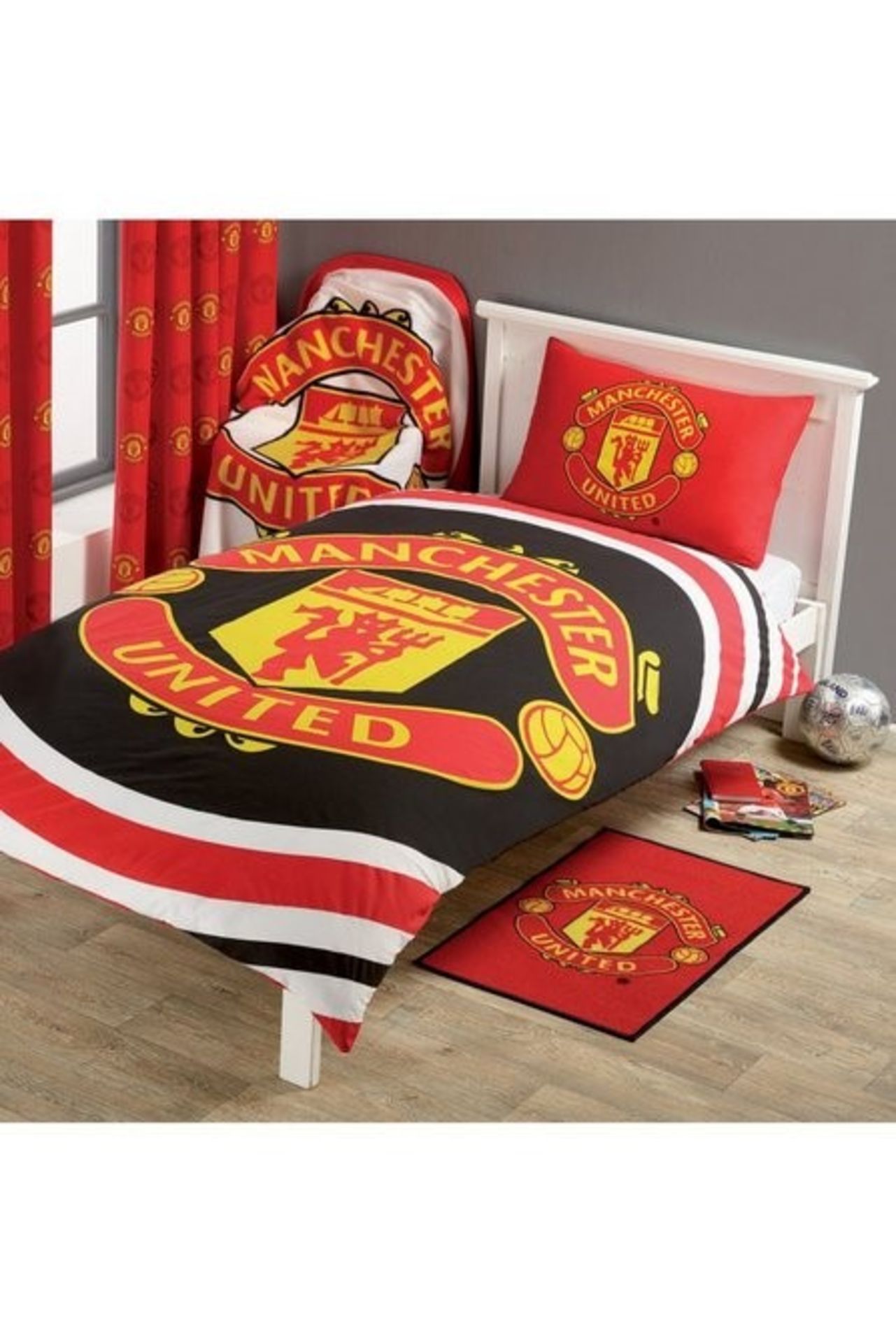1 BAGGED MANCHESTER UNITED SINGLE DUVET SET / RRP £21.99 (PUBLIC VIEWING AVAILABLE)