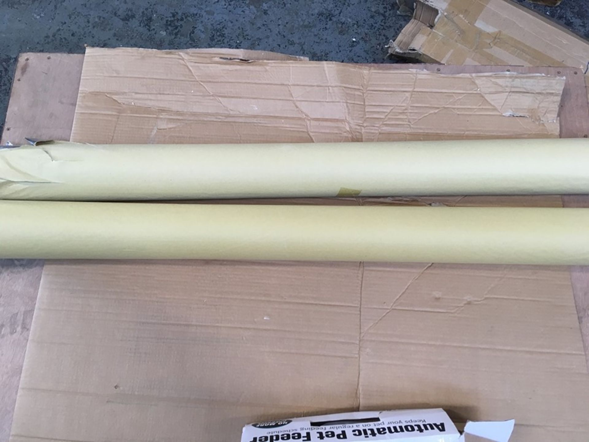 1 BOX CONTAINING 2 LARGE ROLLS OF WOVEN ALUMINIUM FOIL / WIDTH OF ROLL IS 1.2M (PUBLIC VIEWING