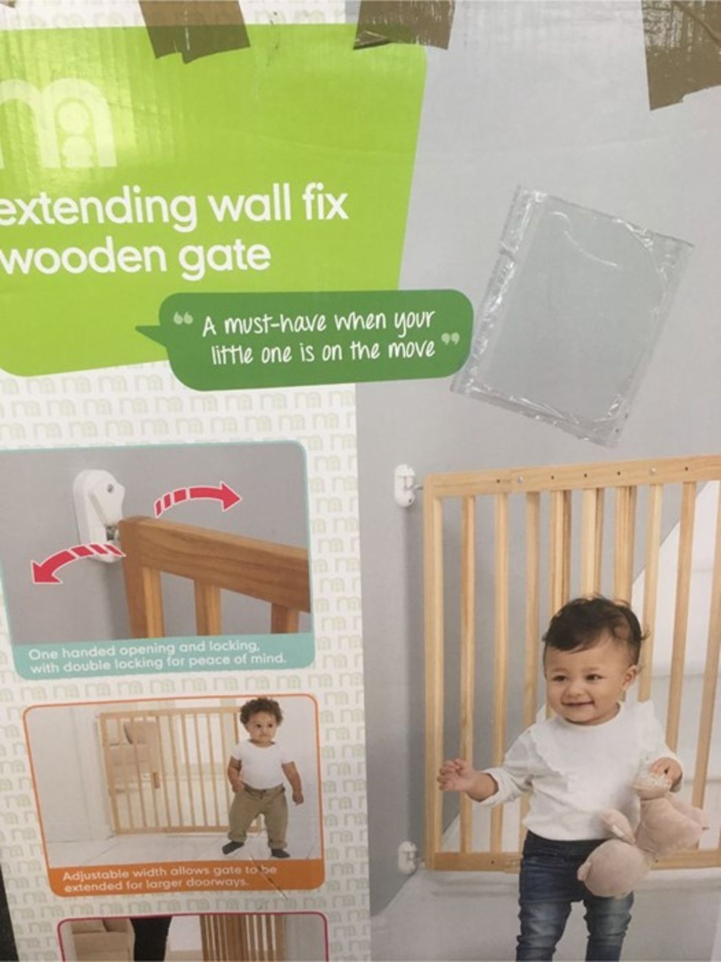 1 BOXED MOTHERCARE EXTENDING WALL FIX WOODEN GATE / RRP £29.00 (PUBLIC VIEWING AVAILABLE)