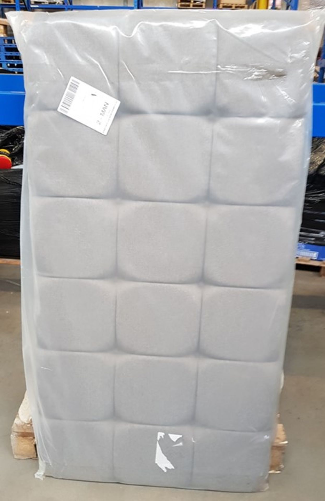 1 BAGGED 150CM KING SIZE HEADBOARD IN GREY / RRP £89.99 (PUBLIC VIEWING AVAILABLE)
