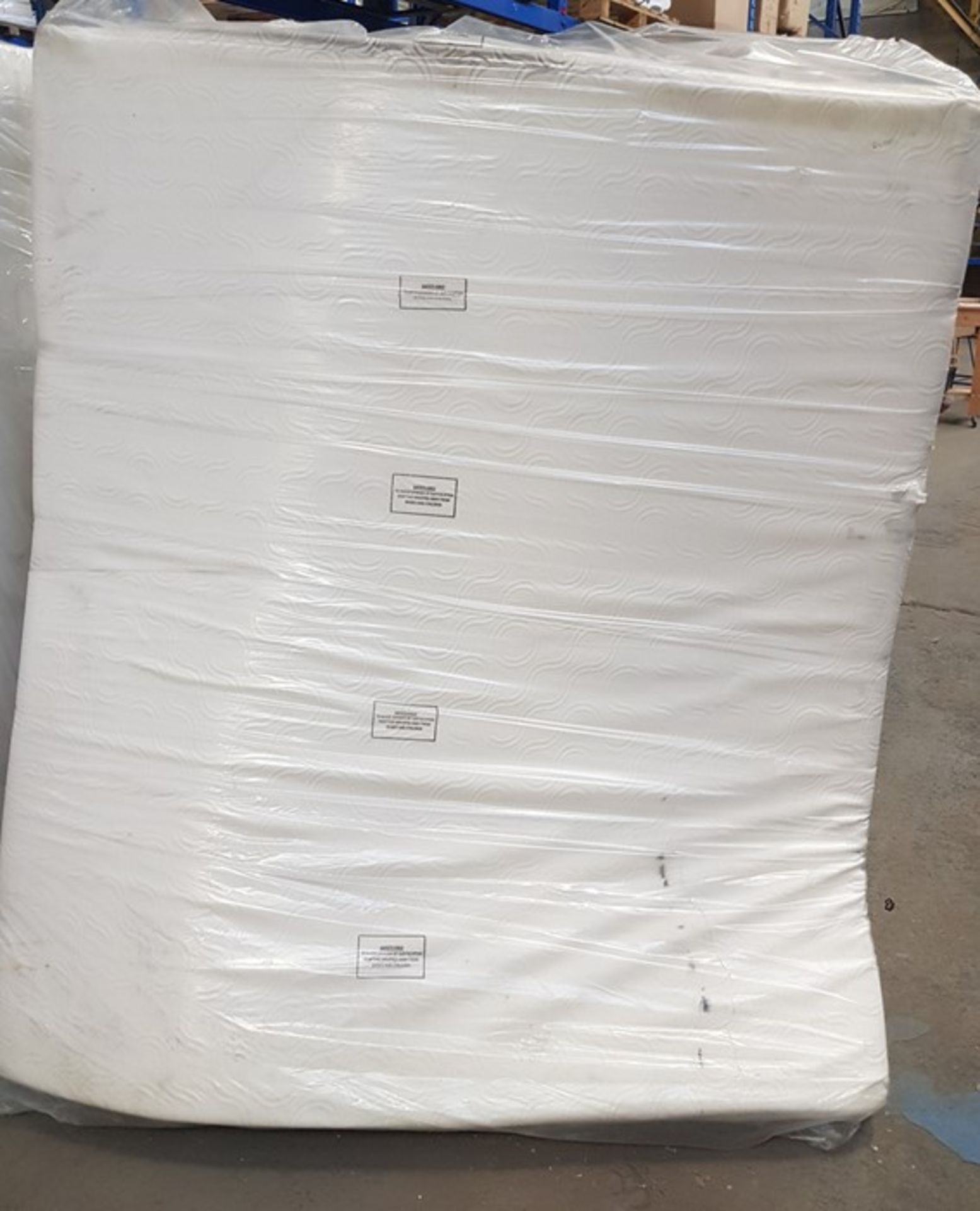1 BAGGED 165CM KING SIZE MEMORY FOAM MATTRESS / RRP £269.00 (PUBLIC VIEWING AVAILABLE)