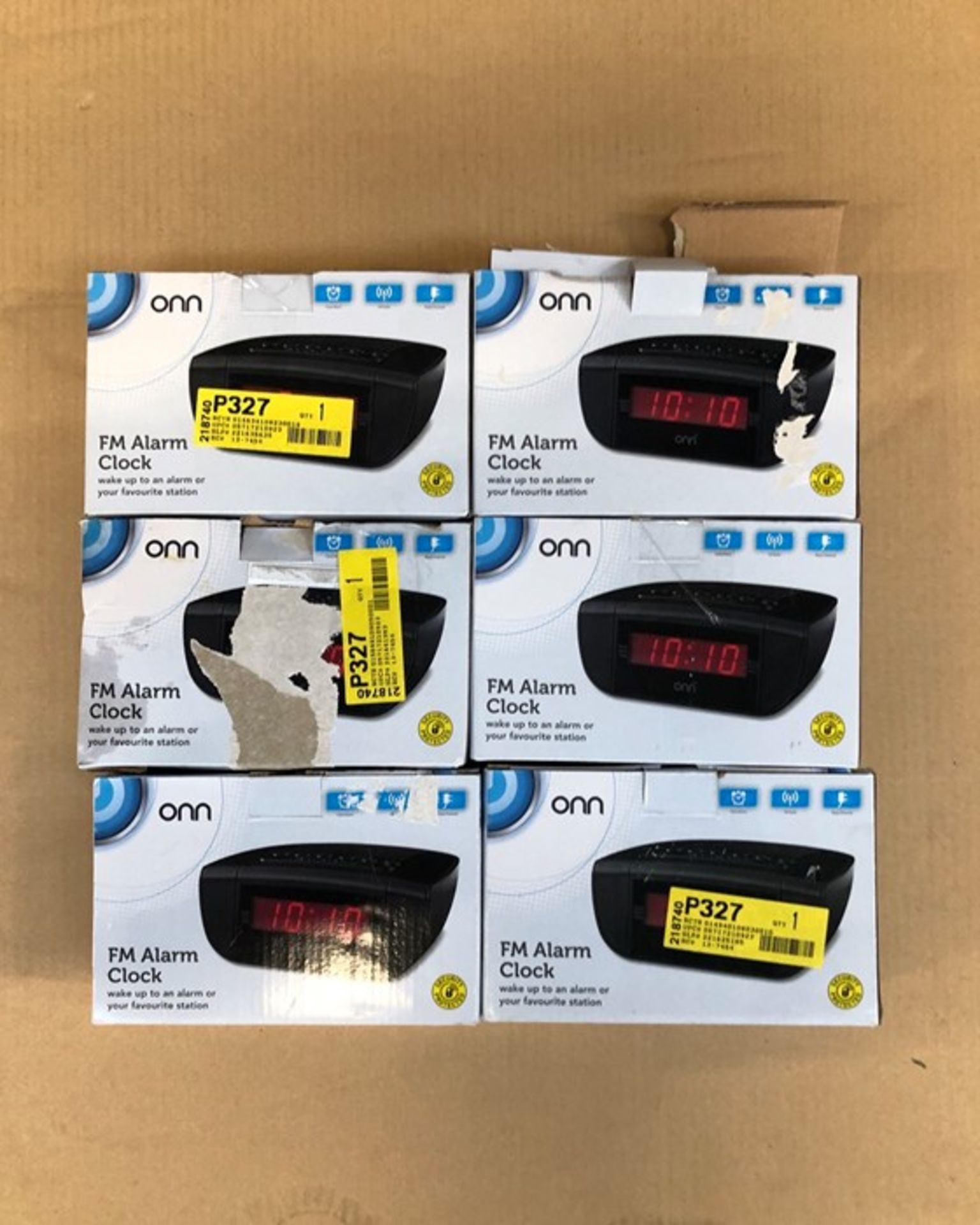 1 LOT TO CONTAIN 6 ONN FM ALARM CLOCKS IN BLACK / BL - 8740 / RRP £30.00 (PUBLIC VIEWING AVAILABLE)