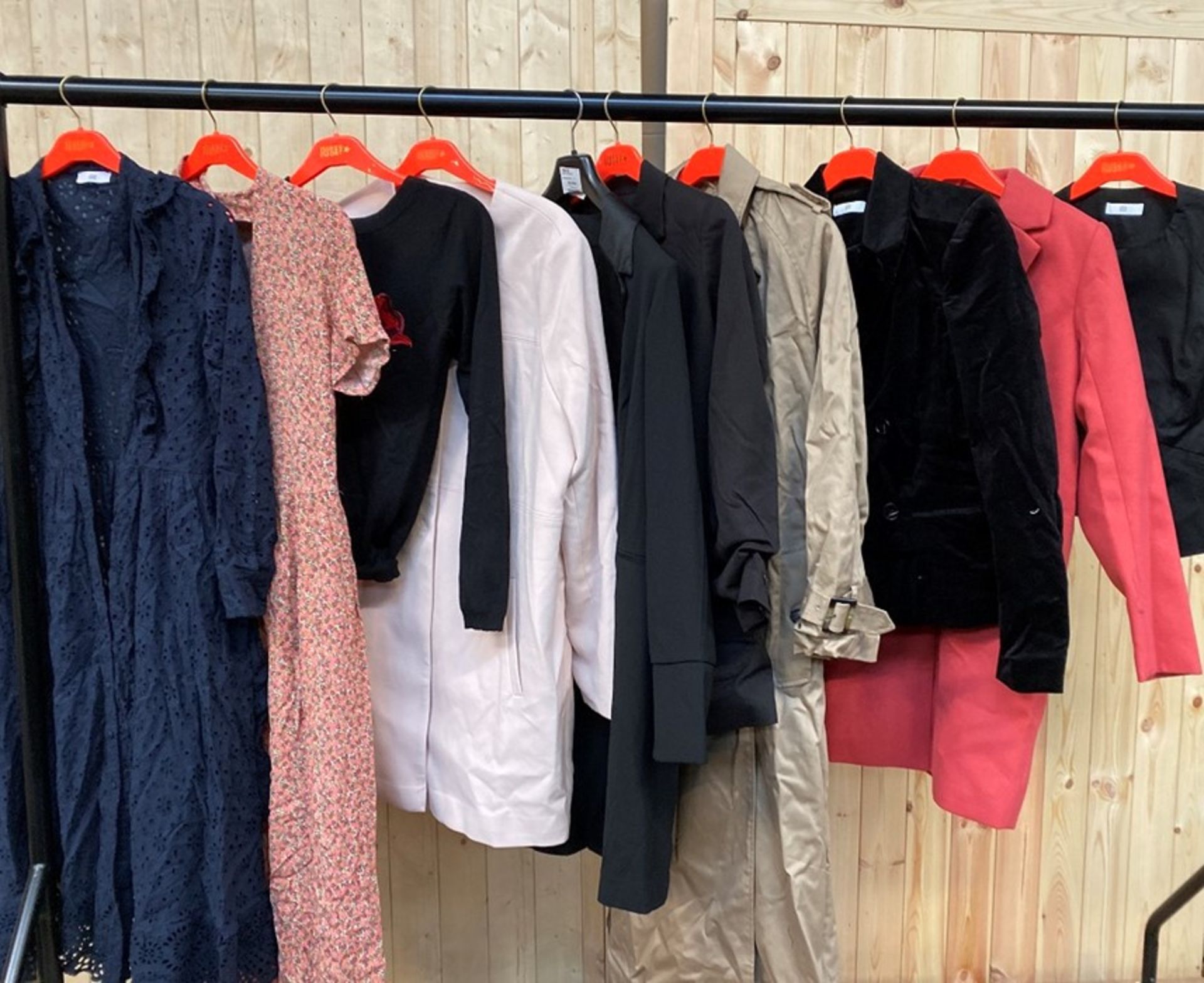 1 LOT TO CONTAIN 10 ASSORTED WOMEN'S LA REDOUTE WOMEN'S CLOTHING / INCLUDES 7 JACKETS, 2 DRESSES AND