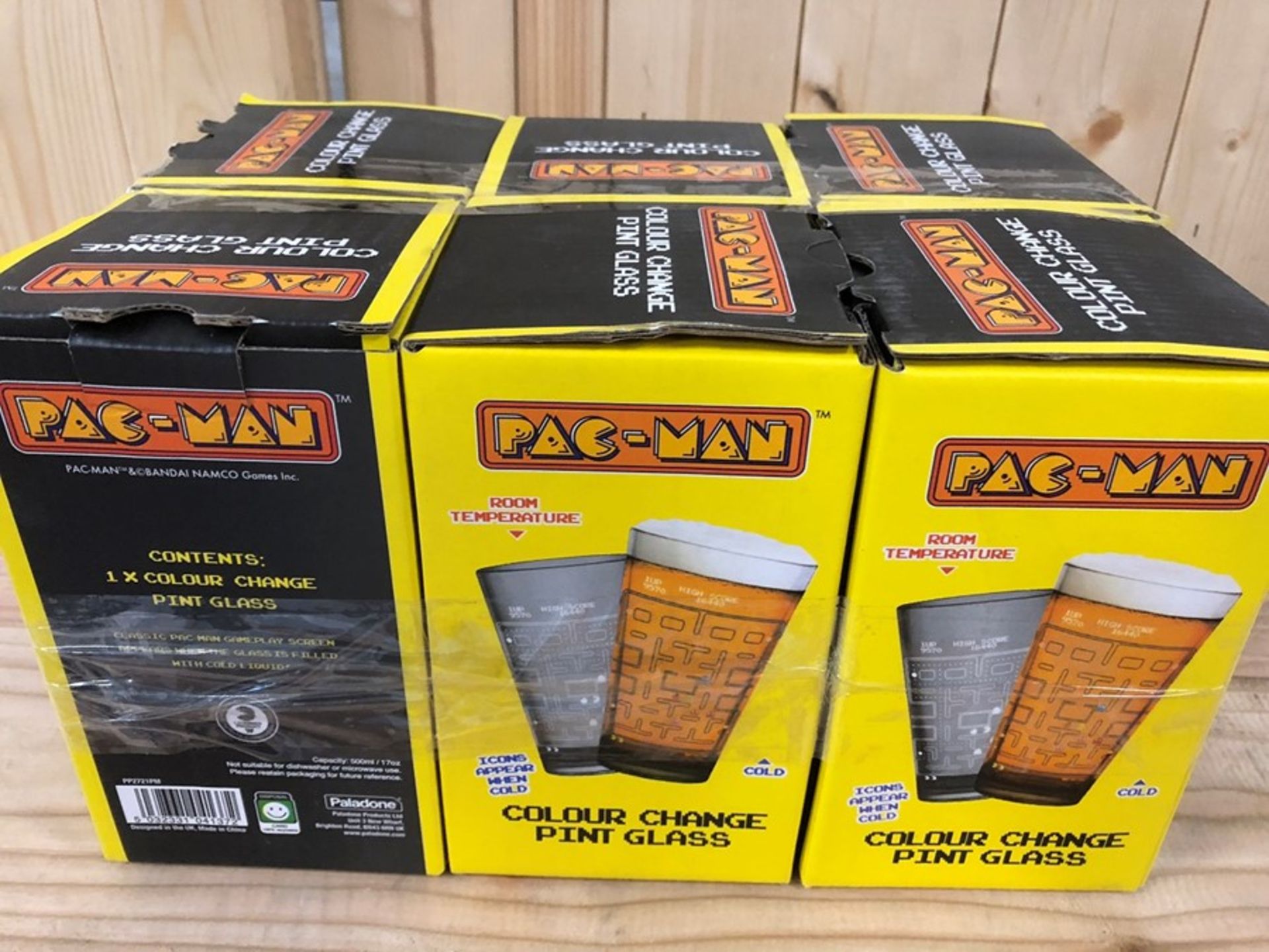 1 LOT TO CONTAIN 6 PAC-MAN COLOUR CHANGE PINT GLASSES / RRP £72.00 (PUBLIC VIEWING AVAILABLE)