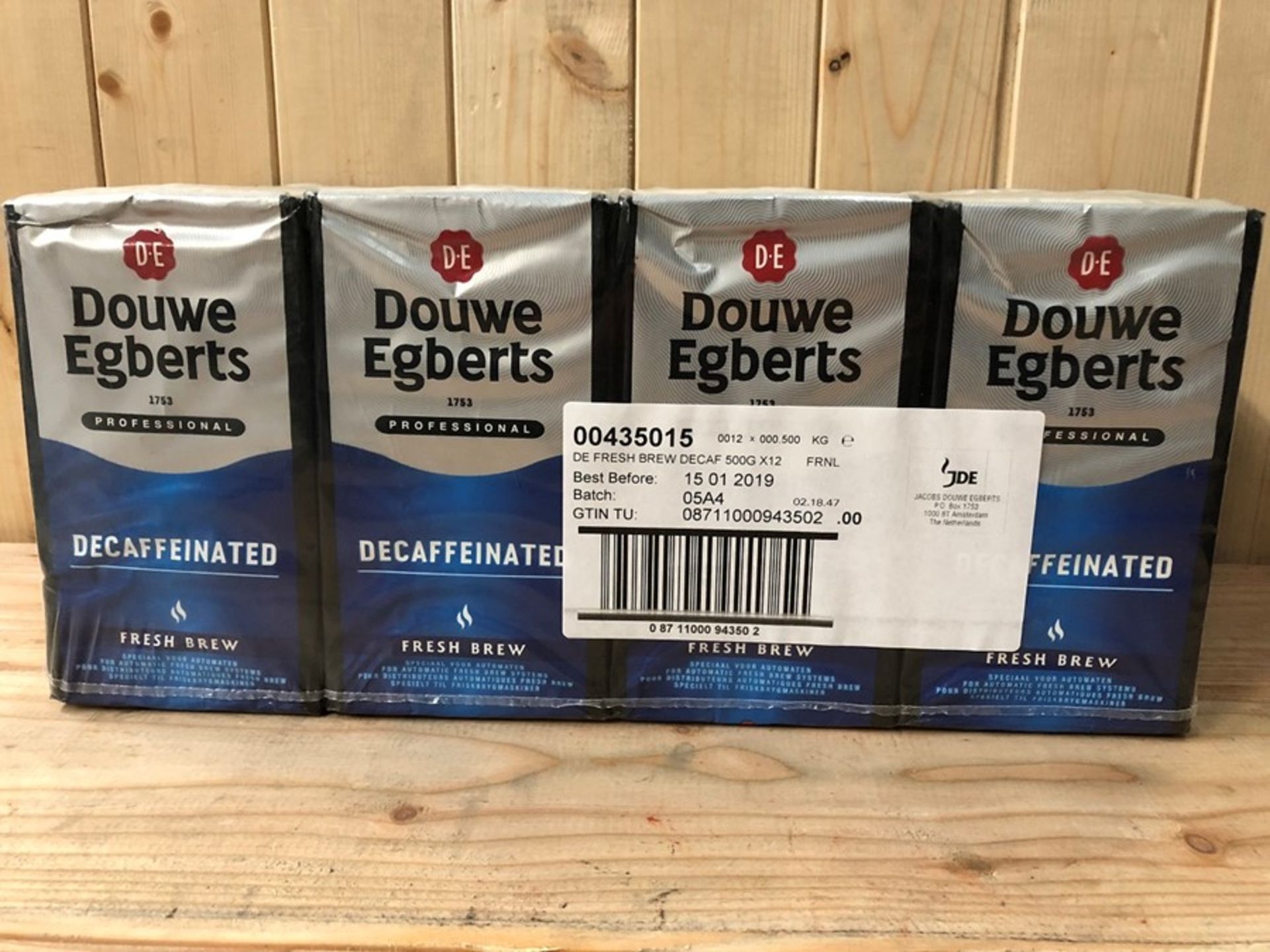 1 LOT TO CONTAIN 12 PACKS OF DOUWE EGBERTS DECAFFEINATED FRESH BREW - GROUND COFFEE / BEST BEFORE: