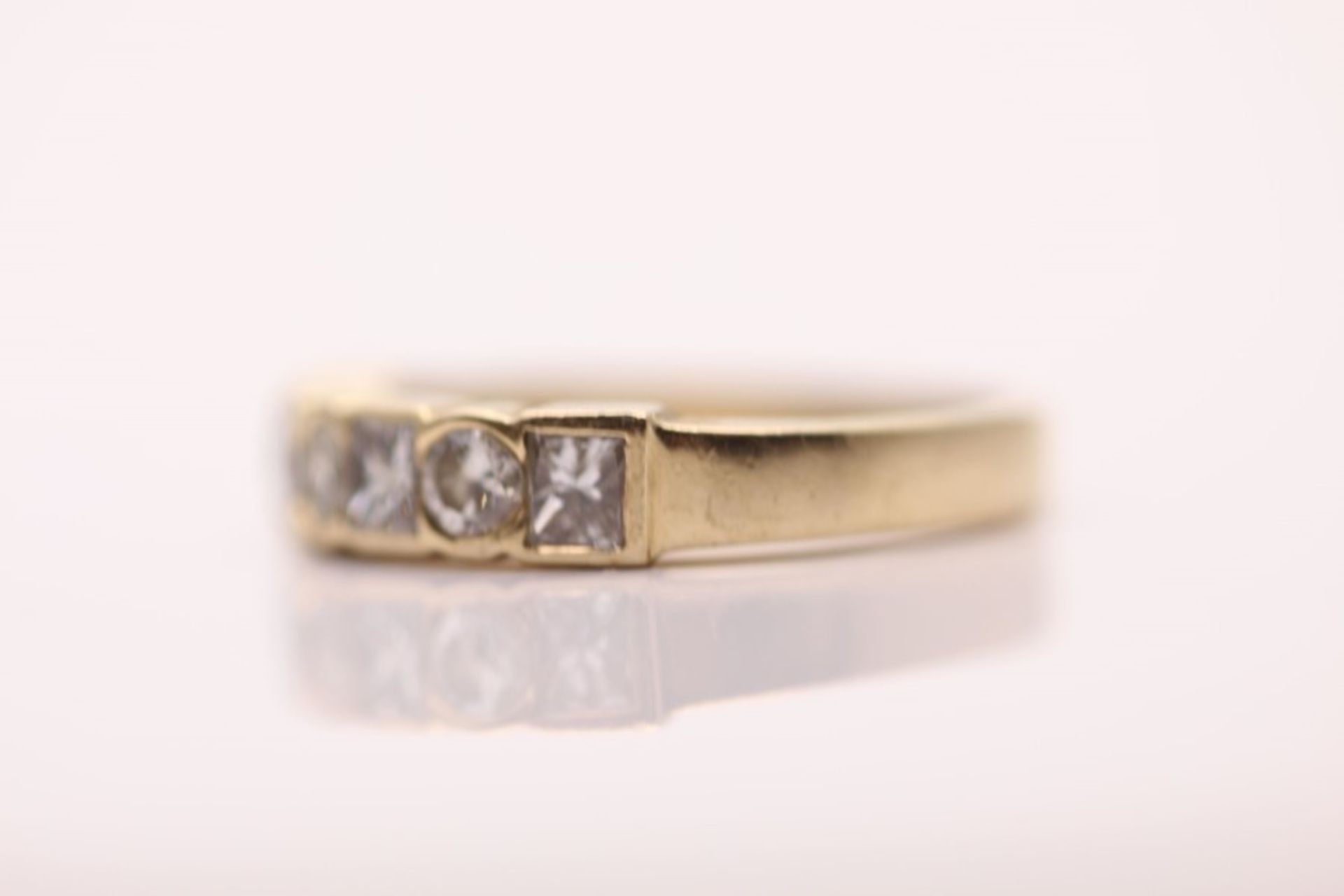 18CT YELLOW GOLD LADIES DIAMOND HALF ETERNITY RING - Image 3 of 4